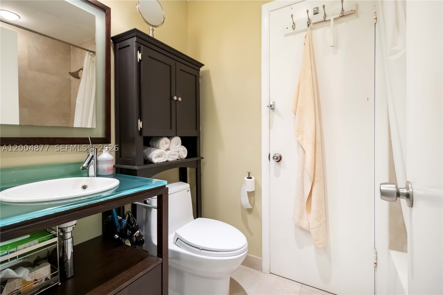 GOLDEN ISLES TOWERS CONDO - Residential