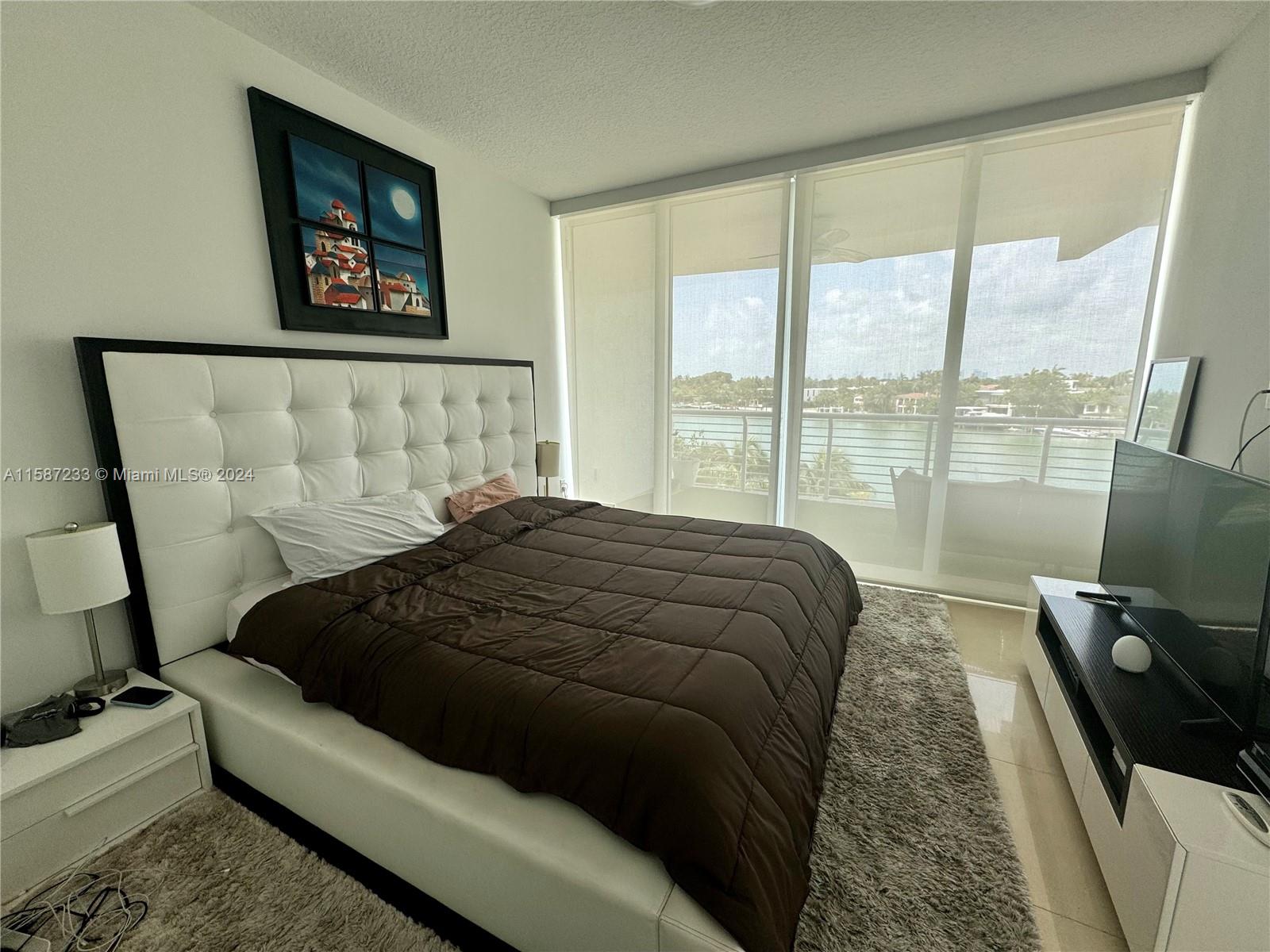 REGATTA AT INDIAN CREEK C - Residential Lease