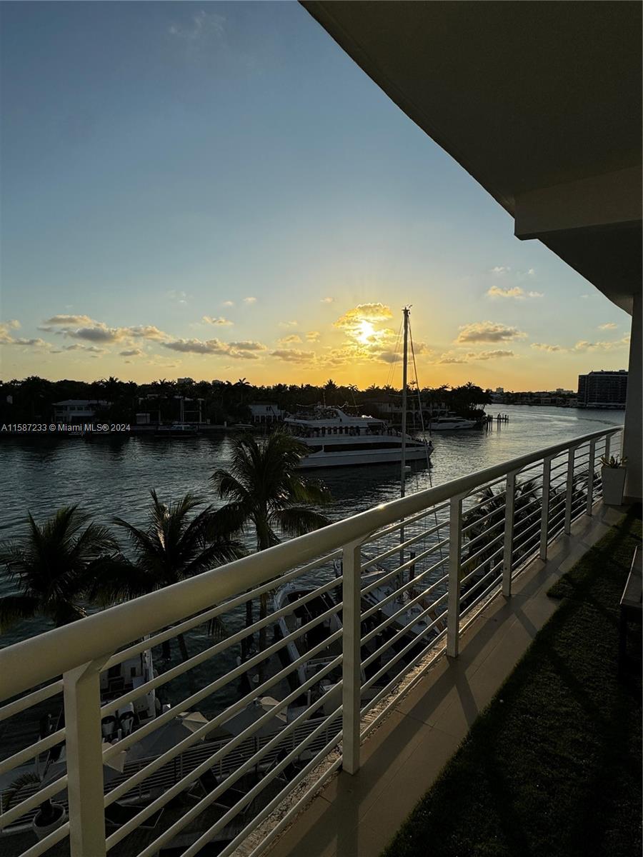 REGATTA AT INDIAN CREEK C - Residential Lease
