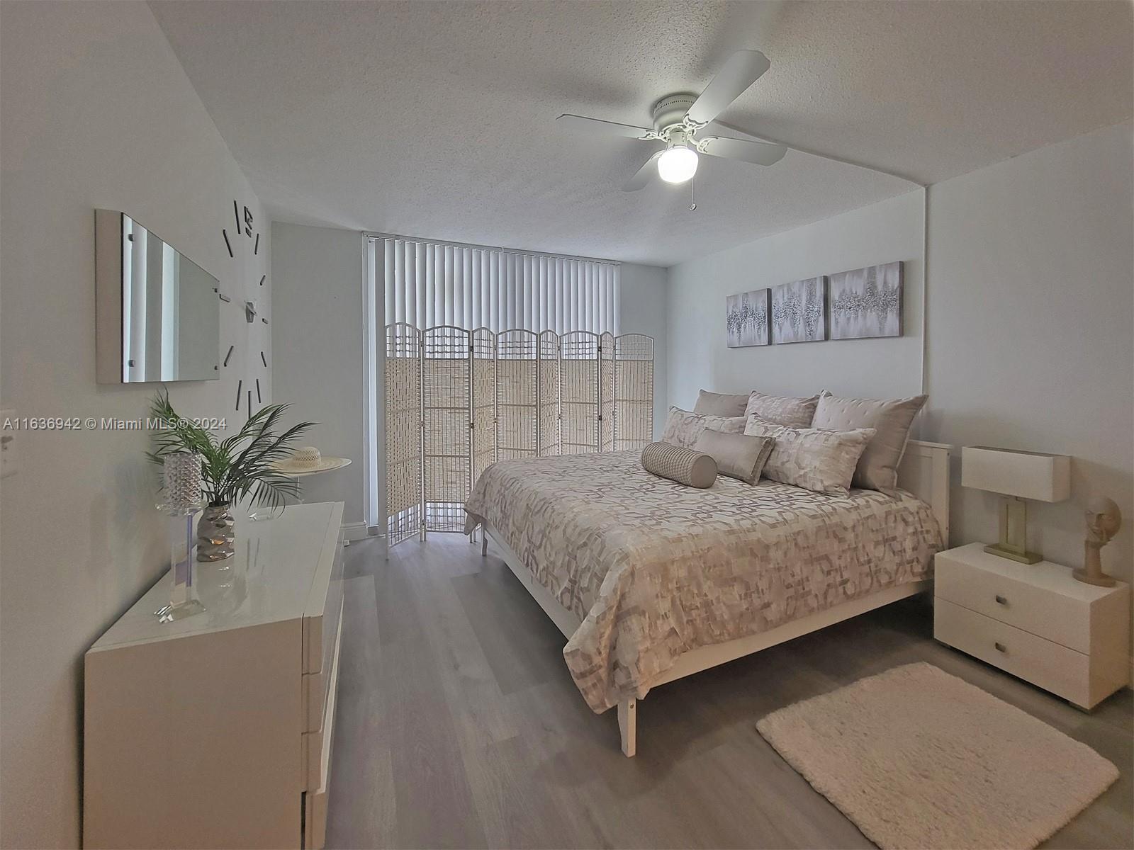 IMPERIAL TOWERS CONDO - Residential