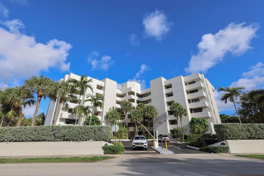 NORTH BEACH CONDO - Residential