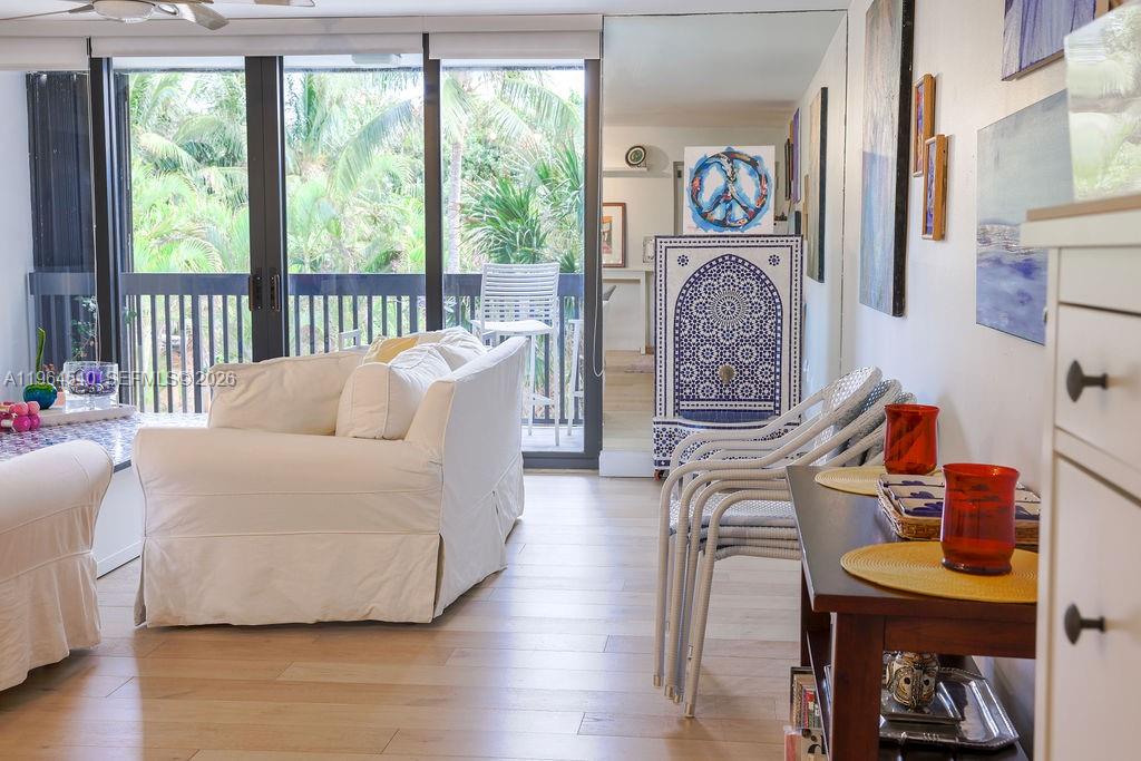 NORTH BEACH CONDO - Residential