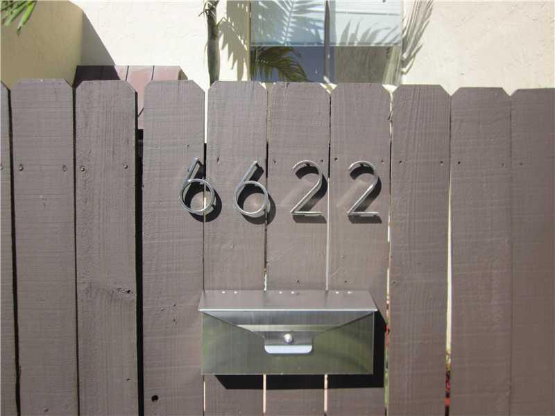 SNAPPER CREEK TOWNHOUSES - Residential Lease
