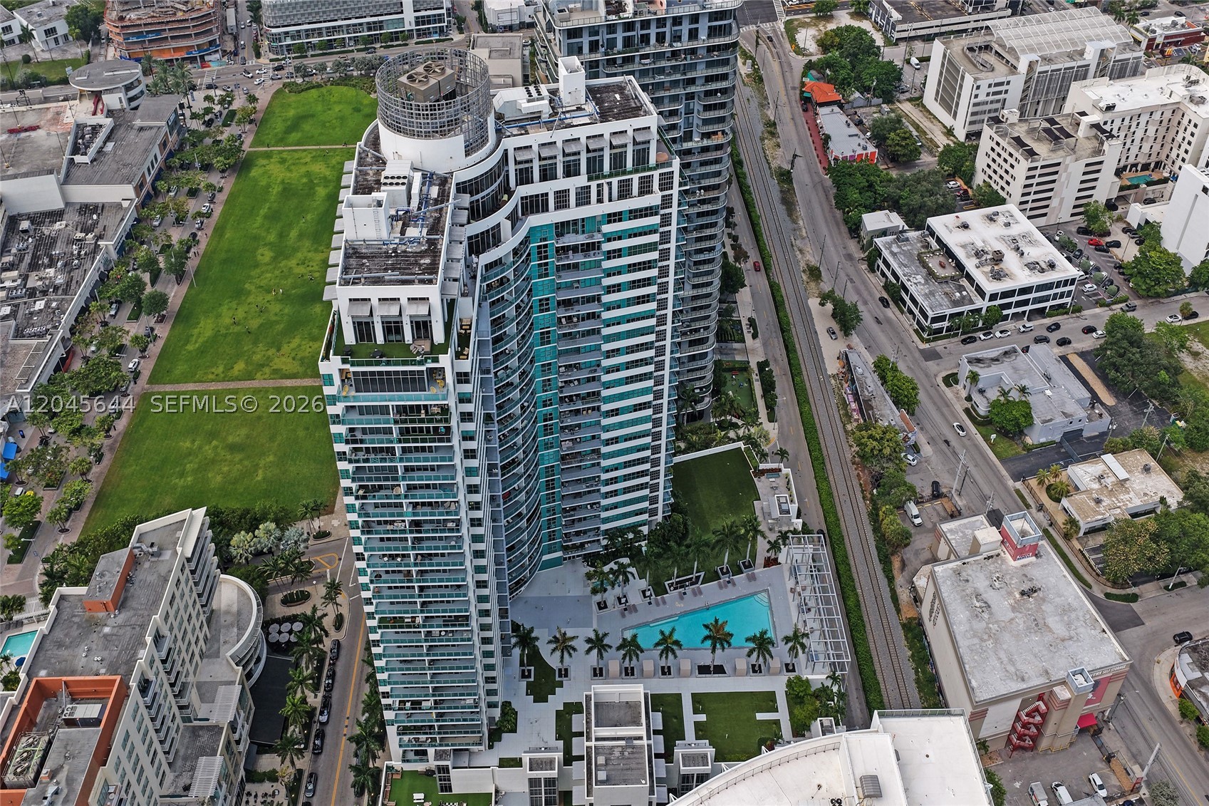 FOUR MIDTOWN MIAMI CONDO - Residential