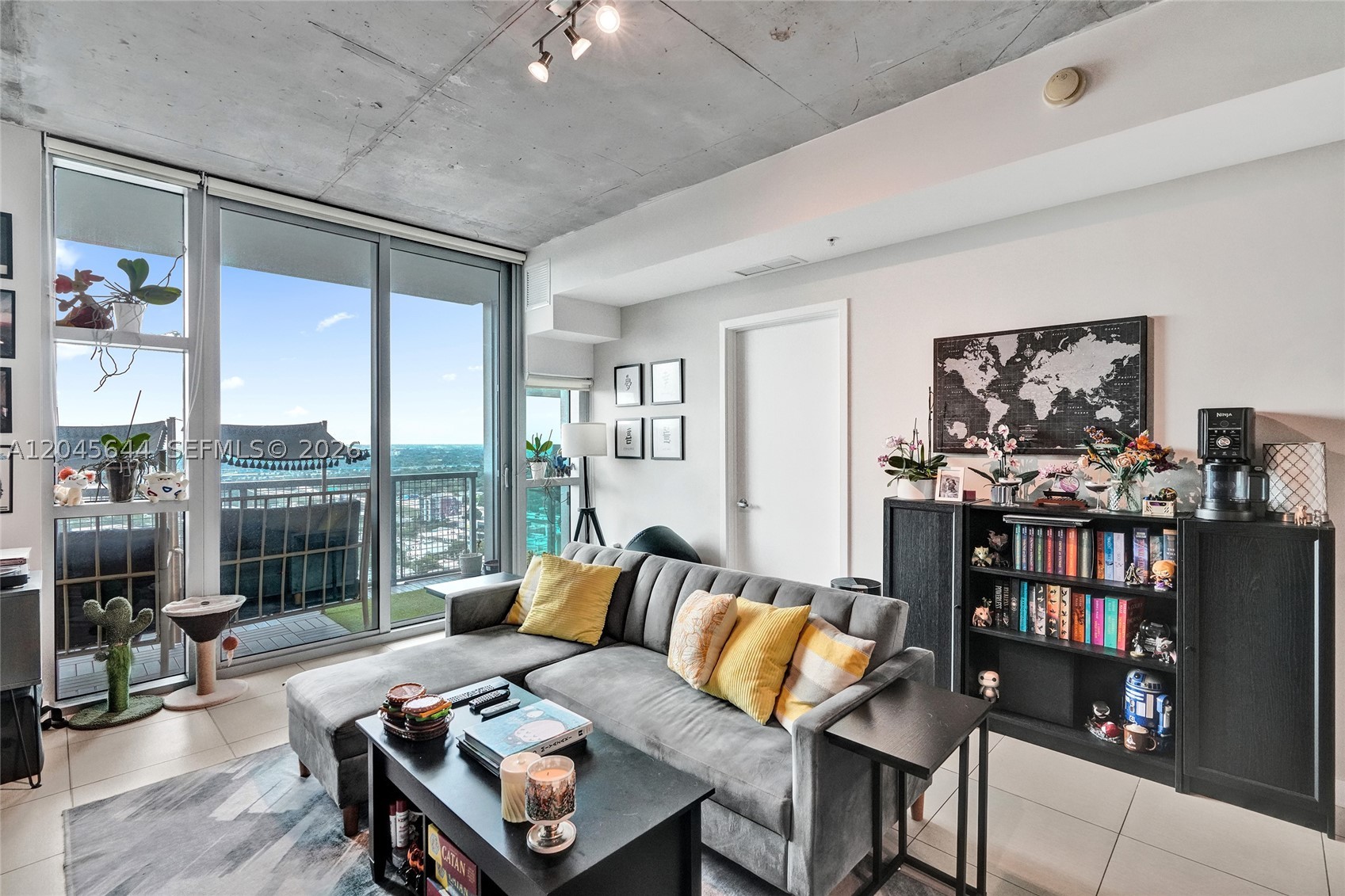 FOUR MIDTOWN MIAMI CONDO - Residential