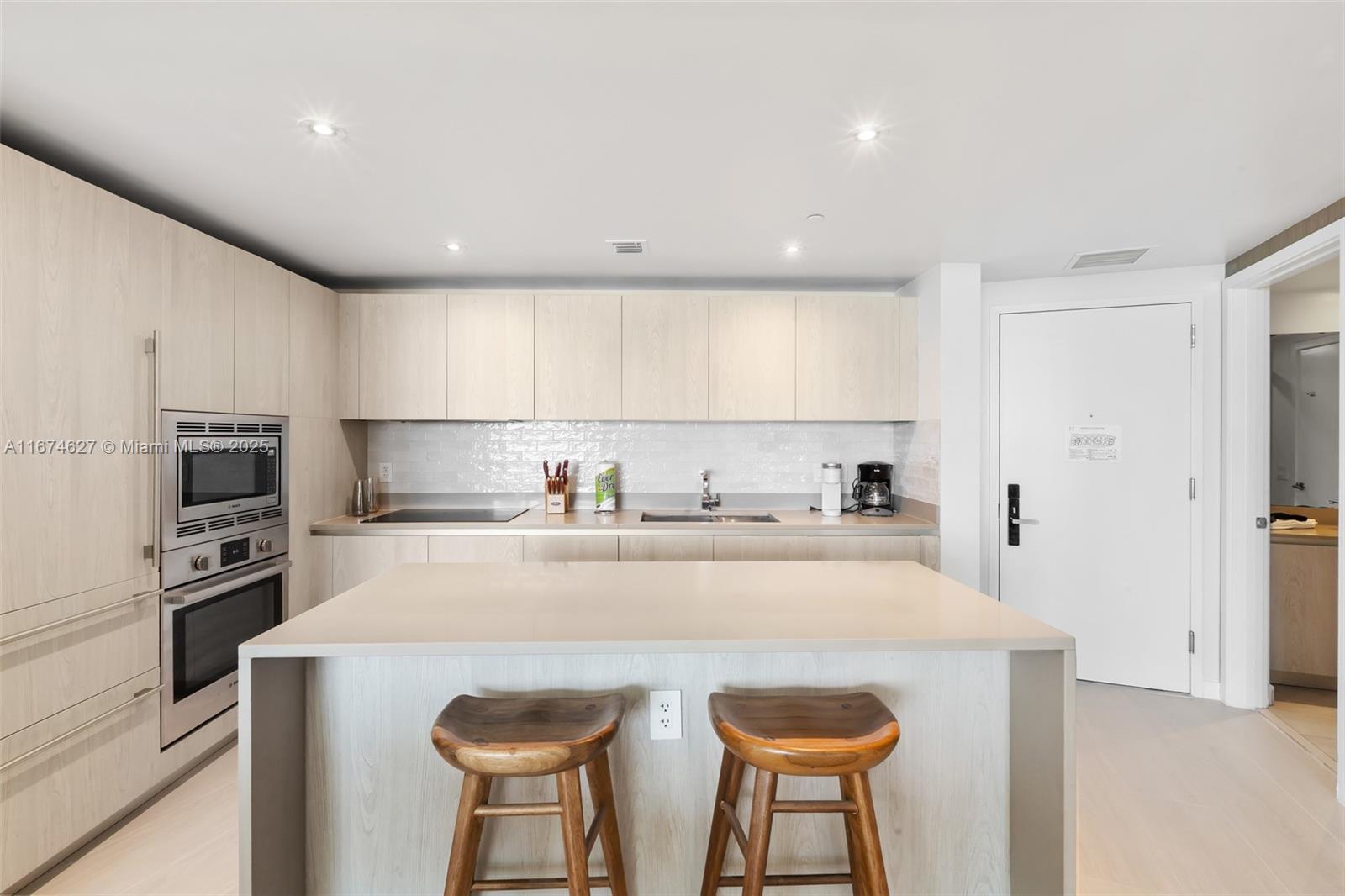 4111 SOUTH OCEAN DRIVE CO - Residential