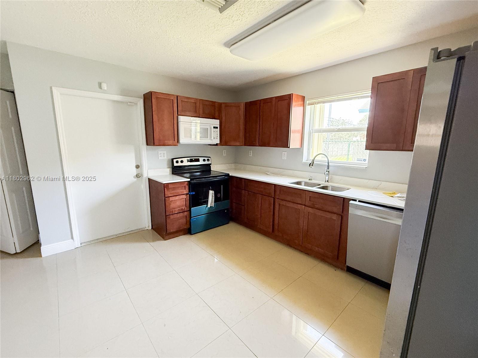 HARLEM ADD - Residential Lease