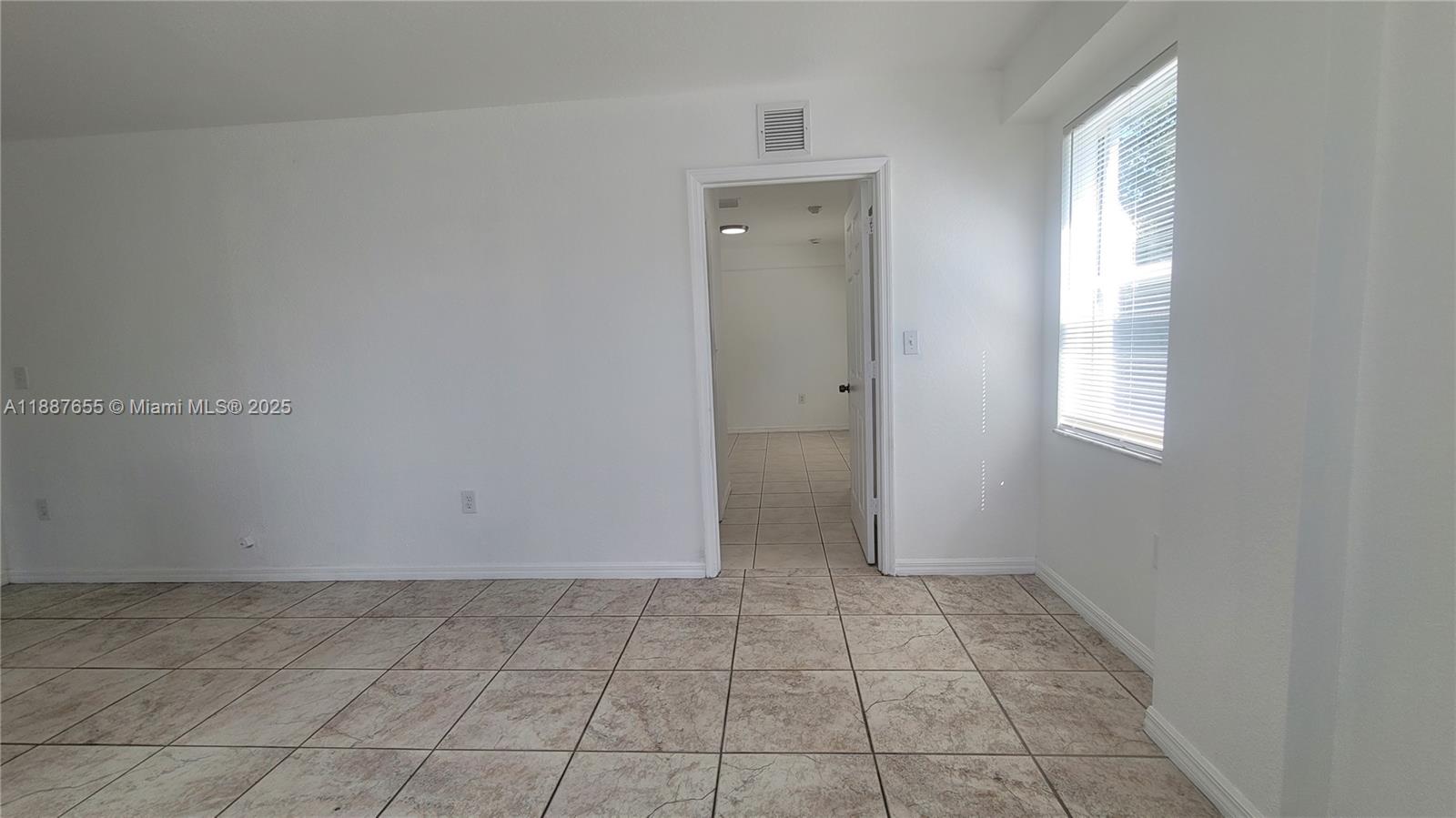 PARKVIEW APARTMENTS CONDO - Residential Lease