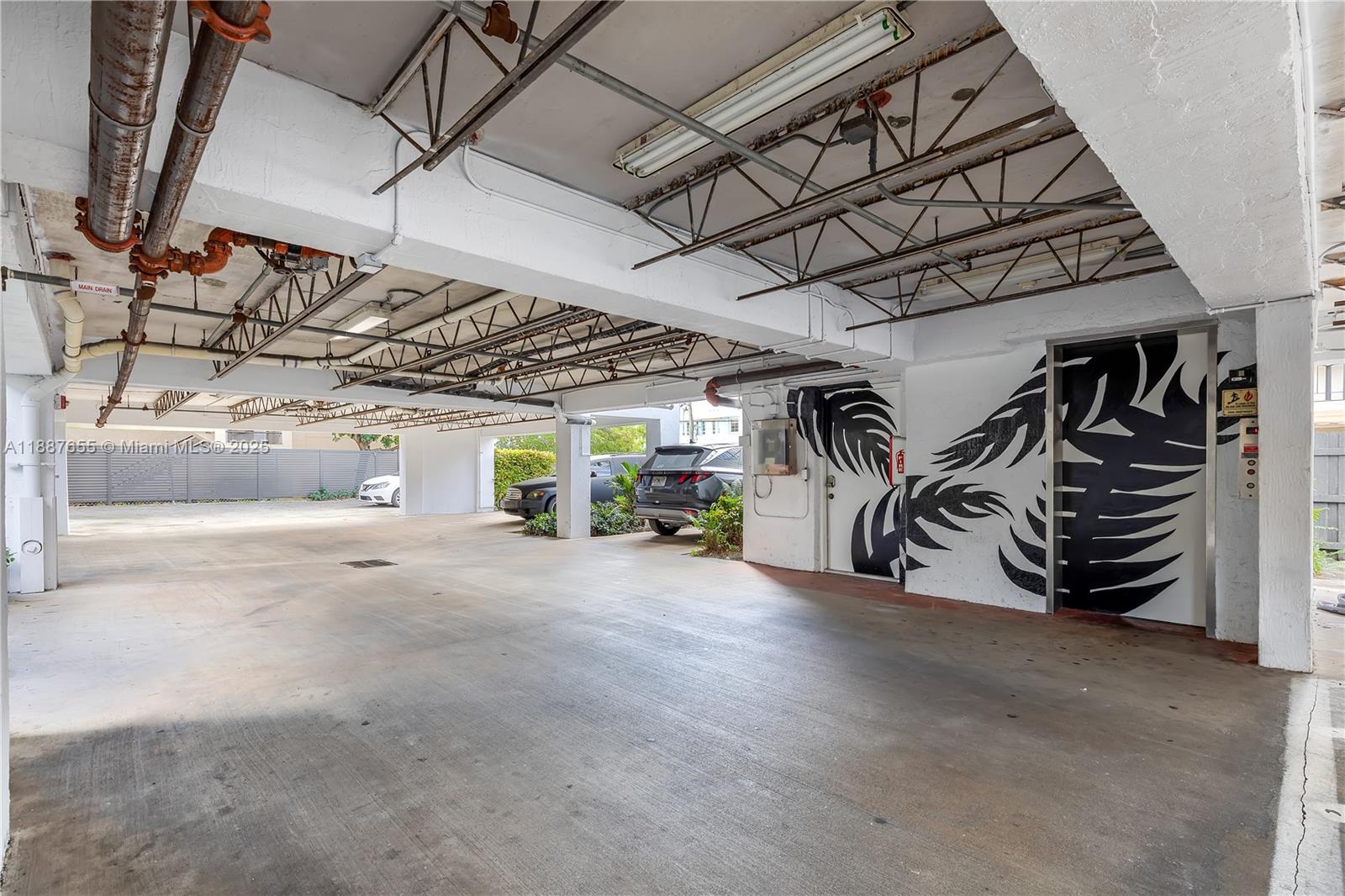 PARKVIEW APARTMENTS CONDO - Residential Lease