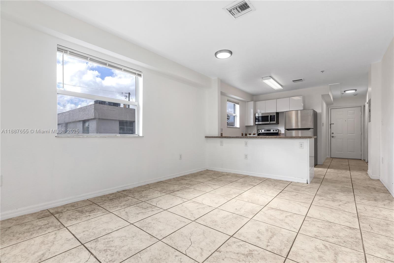 PARKVIEW APARTMENTS CONDO - Residential Lease