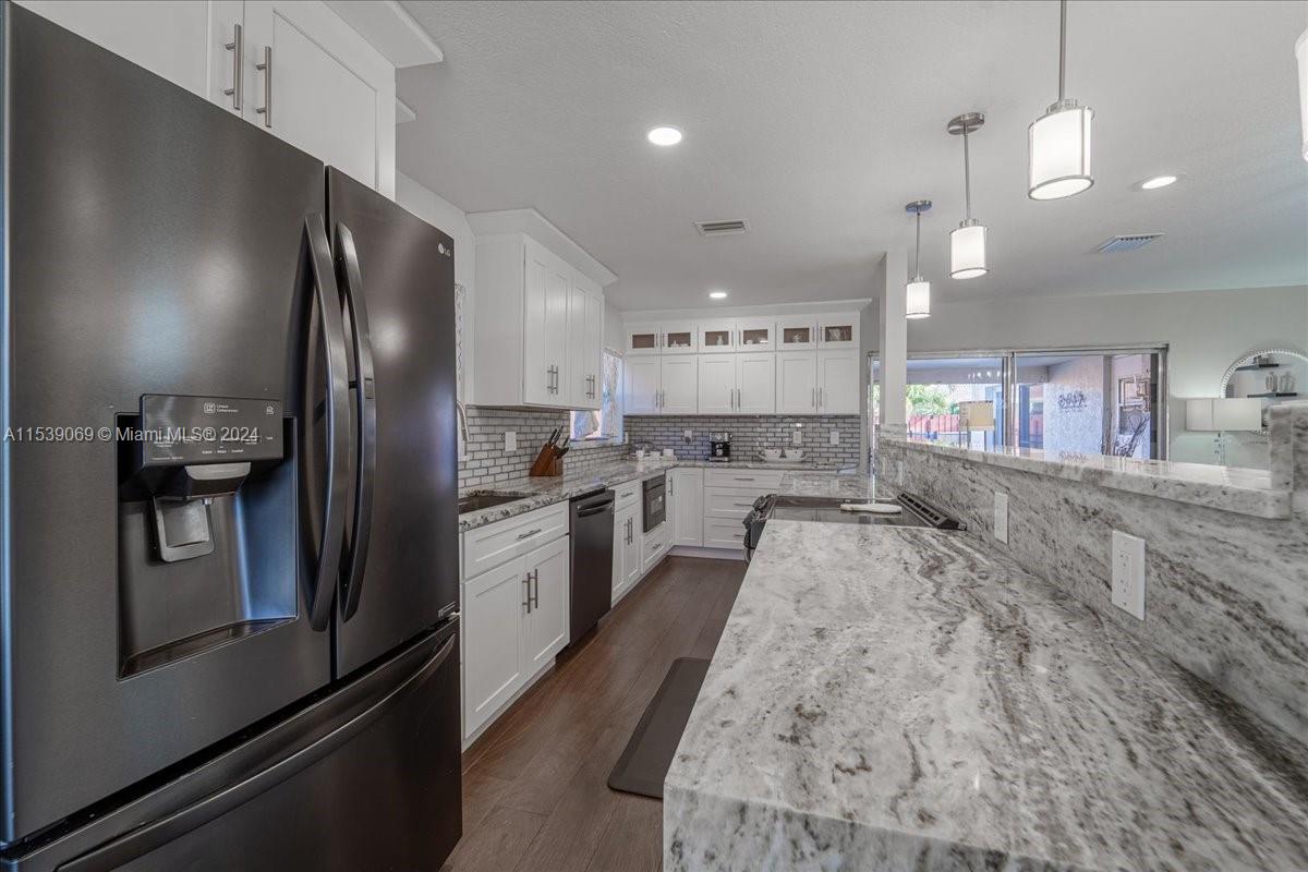 ROYAL PALM POINTE - Residential