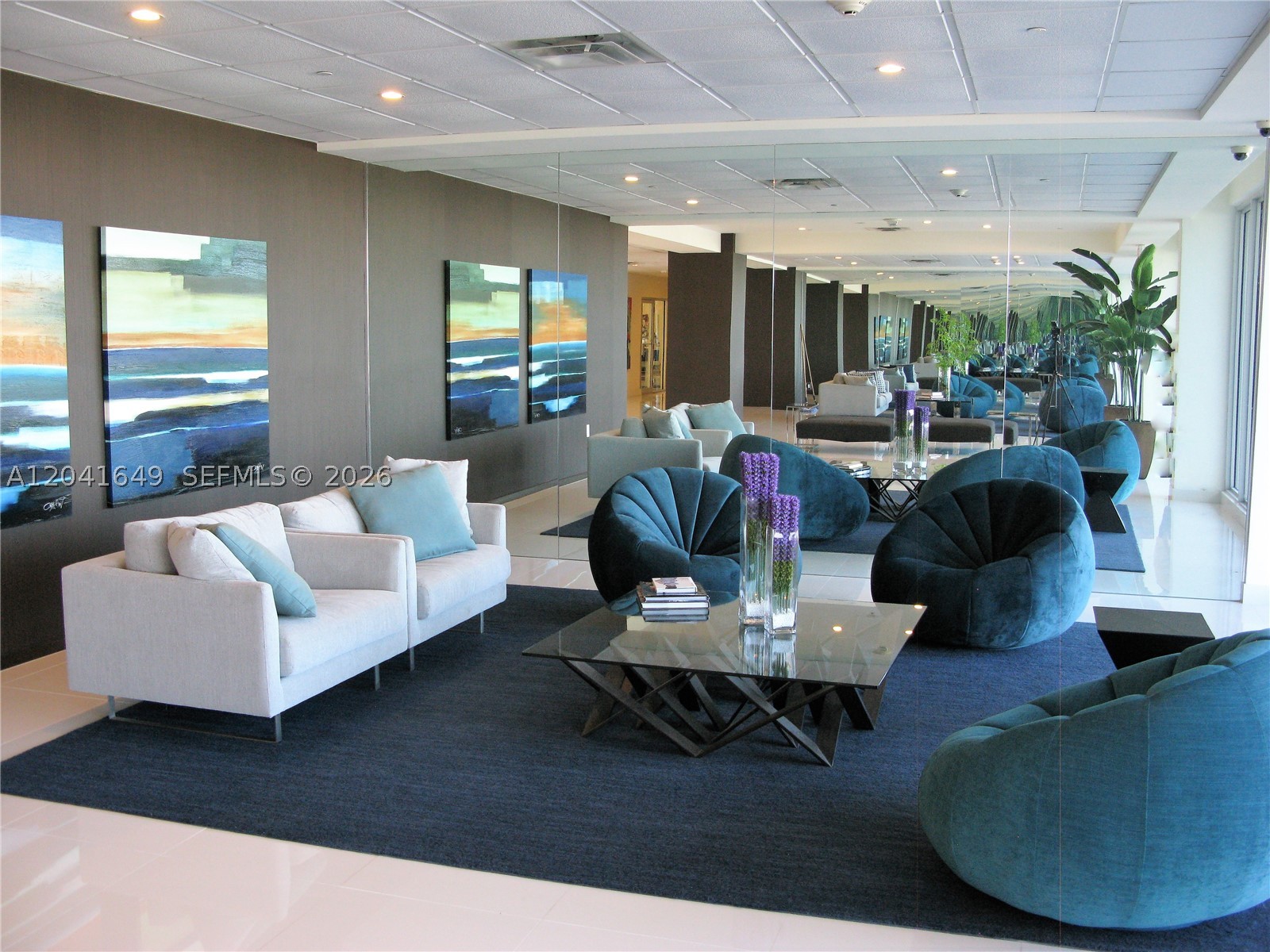 ARLEN BEACH CONDO - Residential