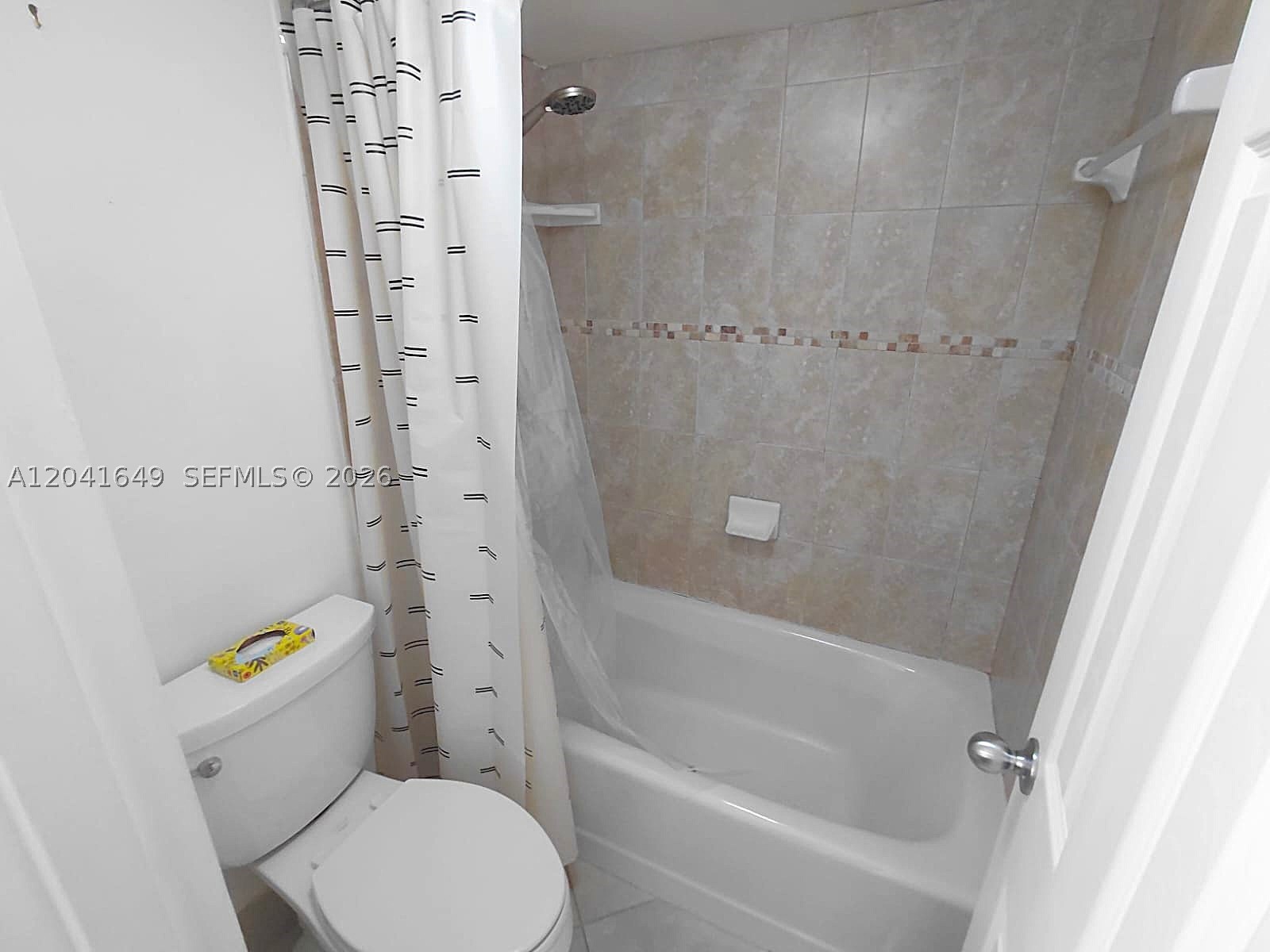 ARLEN BEACH CONDO - Residential