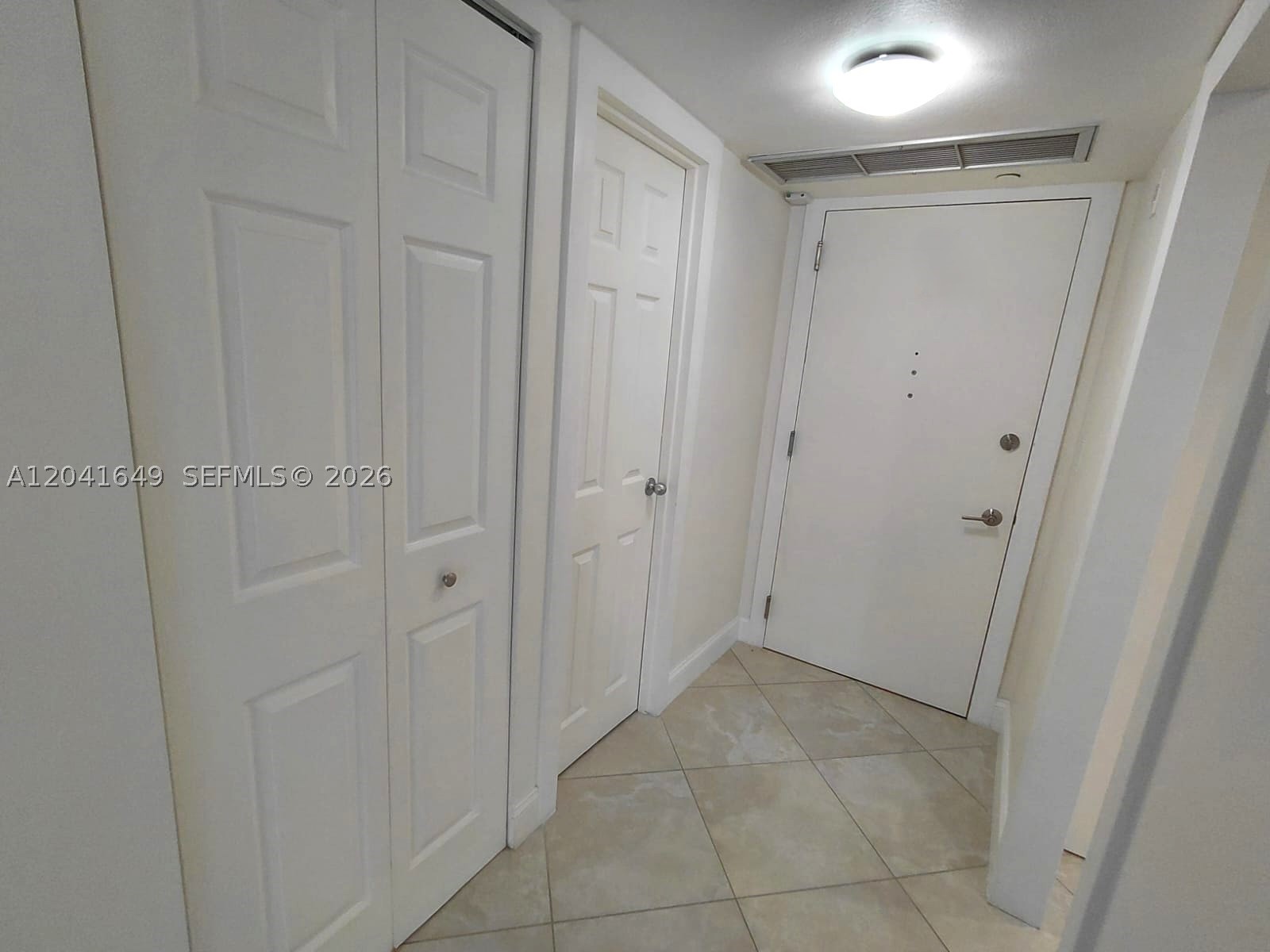 ARLEN BEACH CONDO - Residential