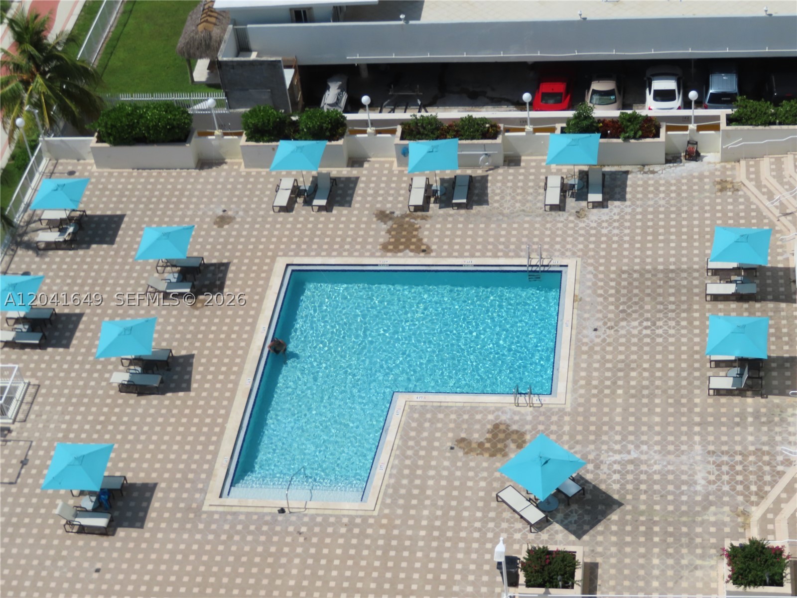 ARLEN BEACH CONDO - Residential
