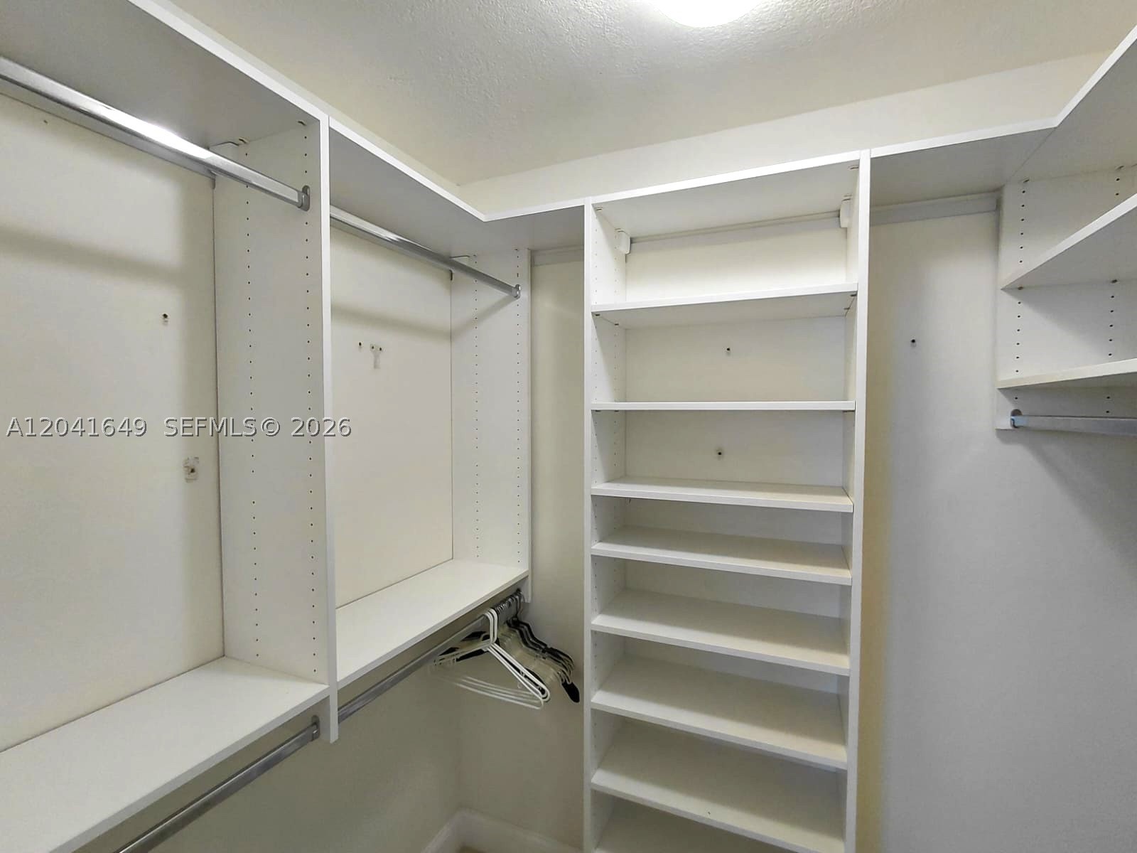 ARLEN BEACH CONDO - Residential