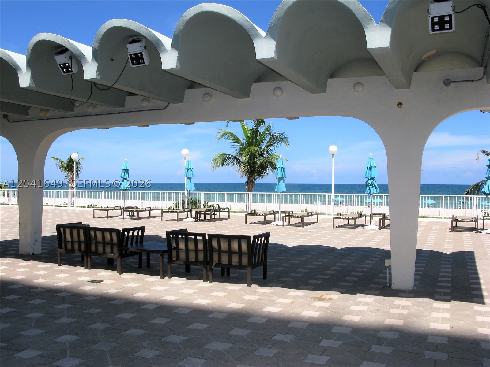 ARLEN BEACH CONDO - Residential