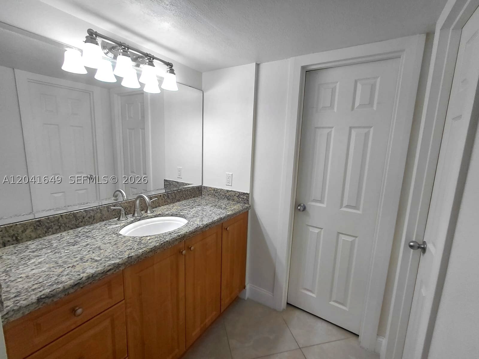 ARLEN BEACH CONDO - Residential