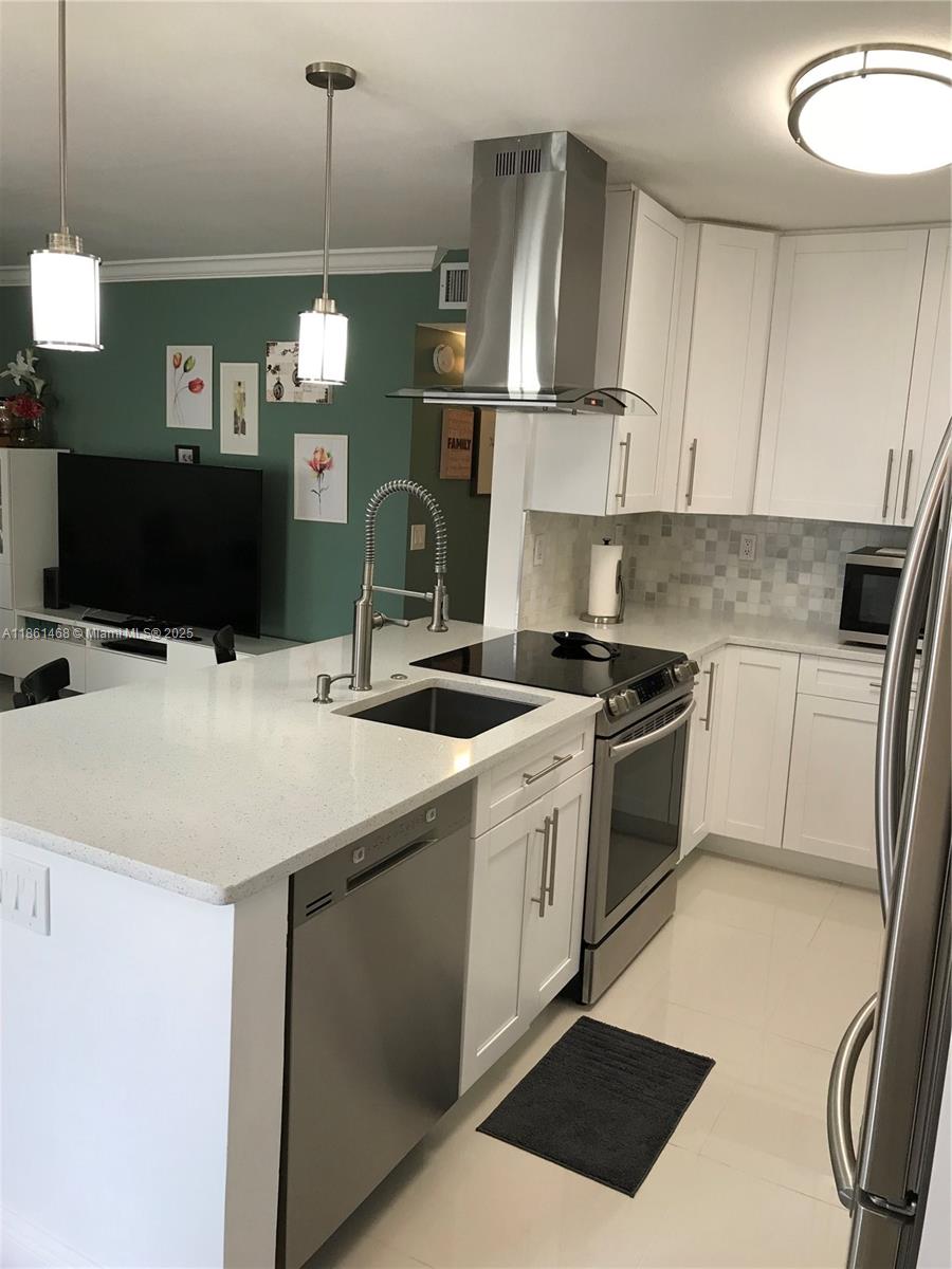 KINGS POINT NORMANDY COND - Residential