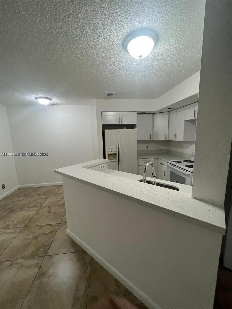 CORAL KEY CONDO - Residential