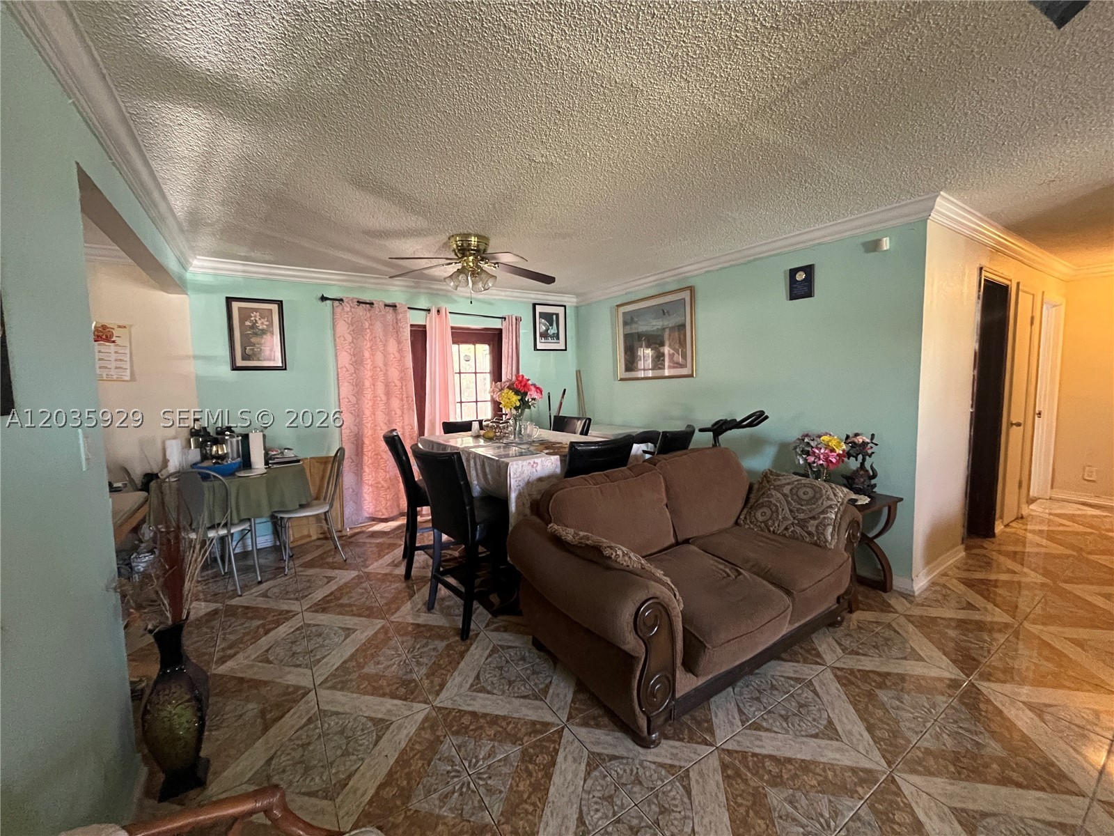NORTH LAUDERDALE VILLAGE - Residential