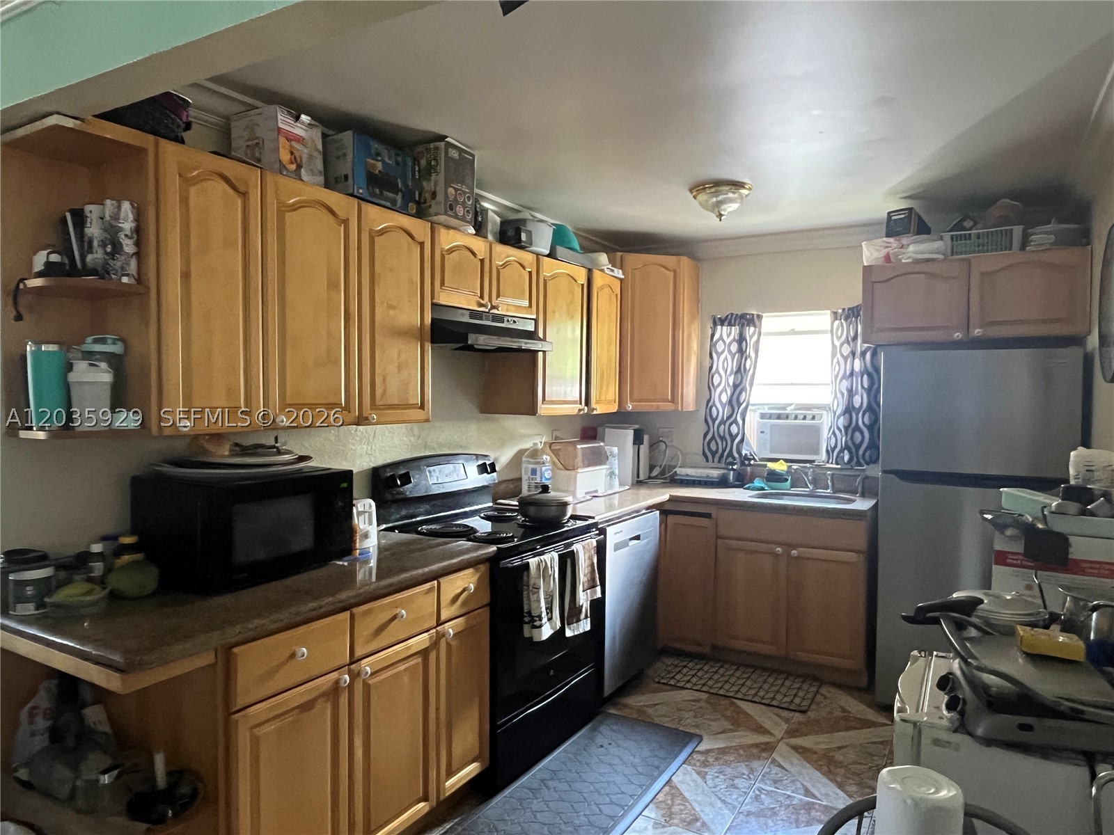 NORTH LAUDERDALE VILLAGE - Residential
