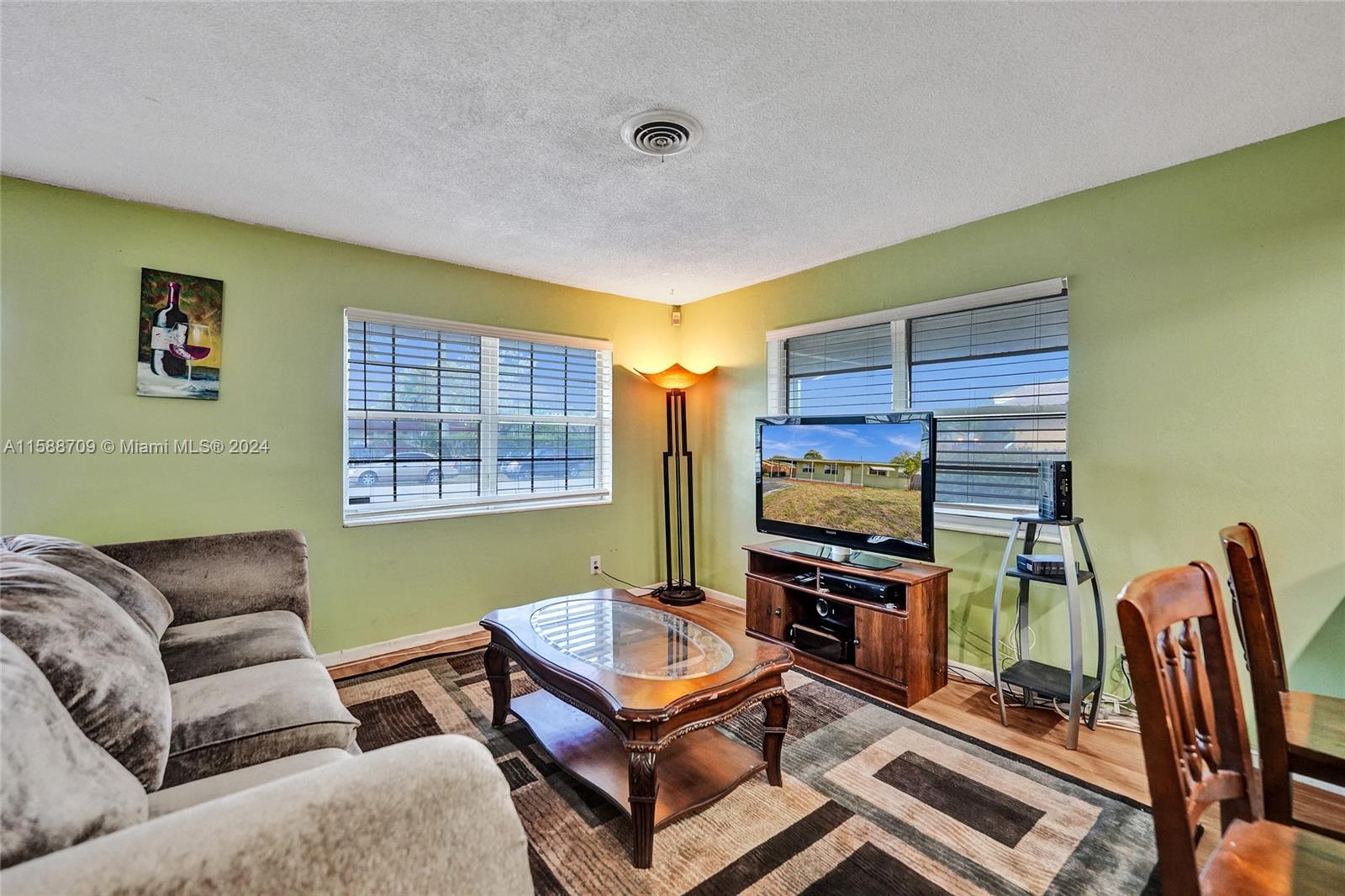 FALCON SUB NO ONE - Residential