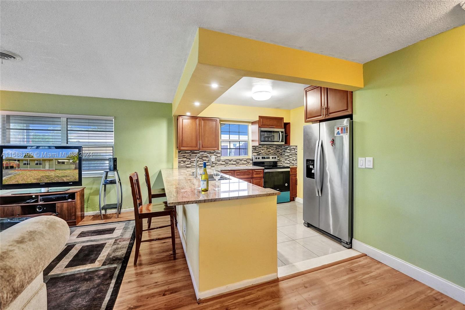 FALCON SUB NO ONE - Residential