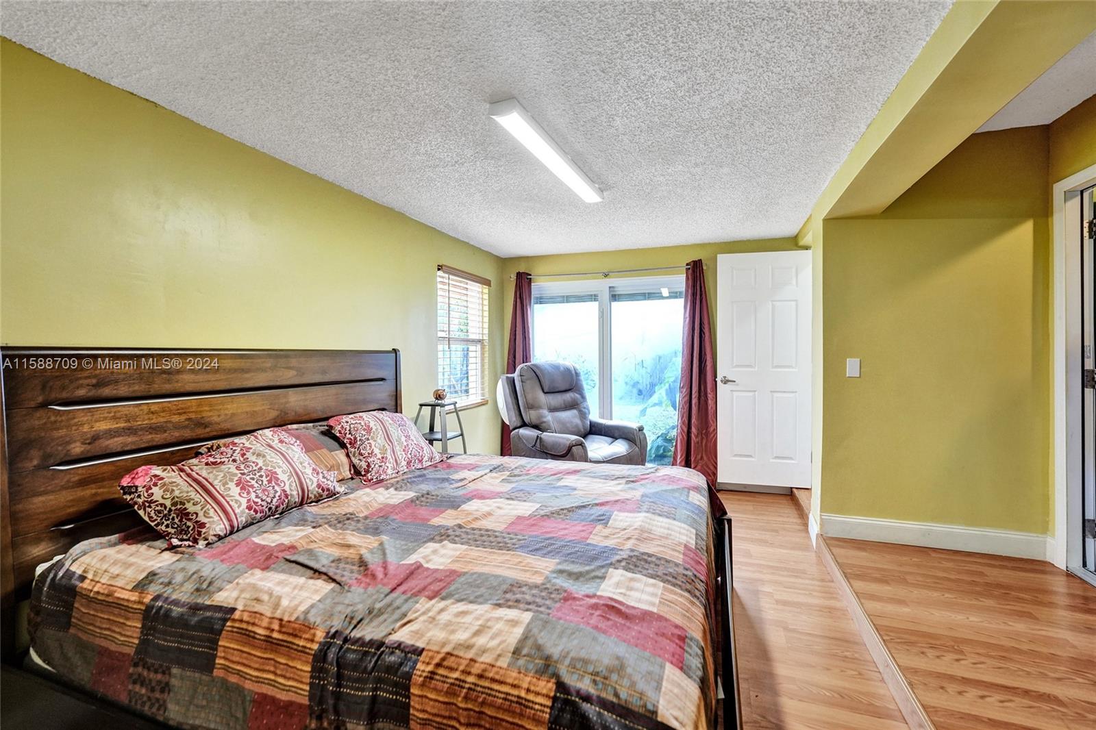 FALCON SUB NO ONE - Residential