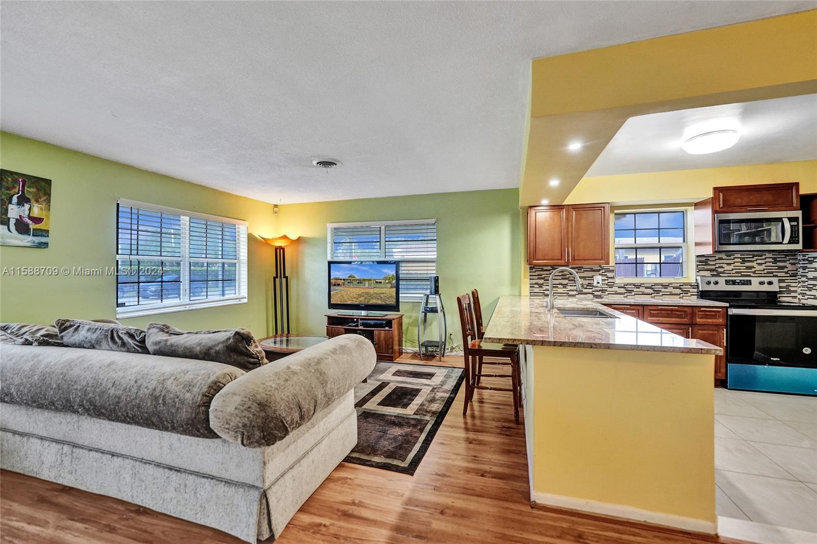 FALCON SUB NO ONE - Residential
