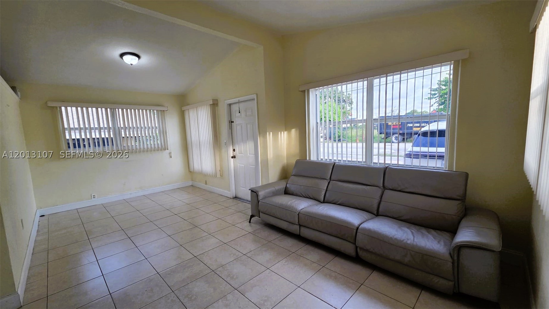 HIGH RIDGE PARK - Residential