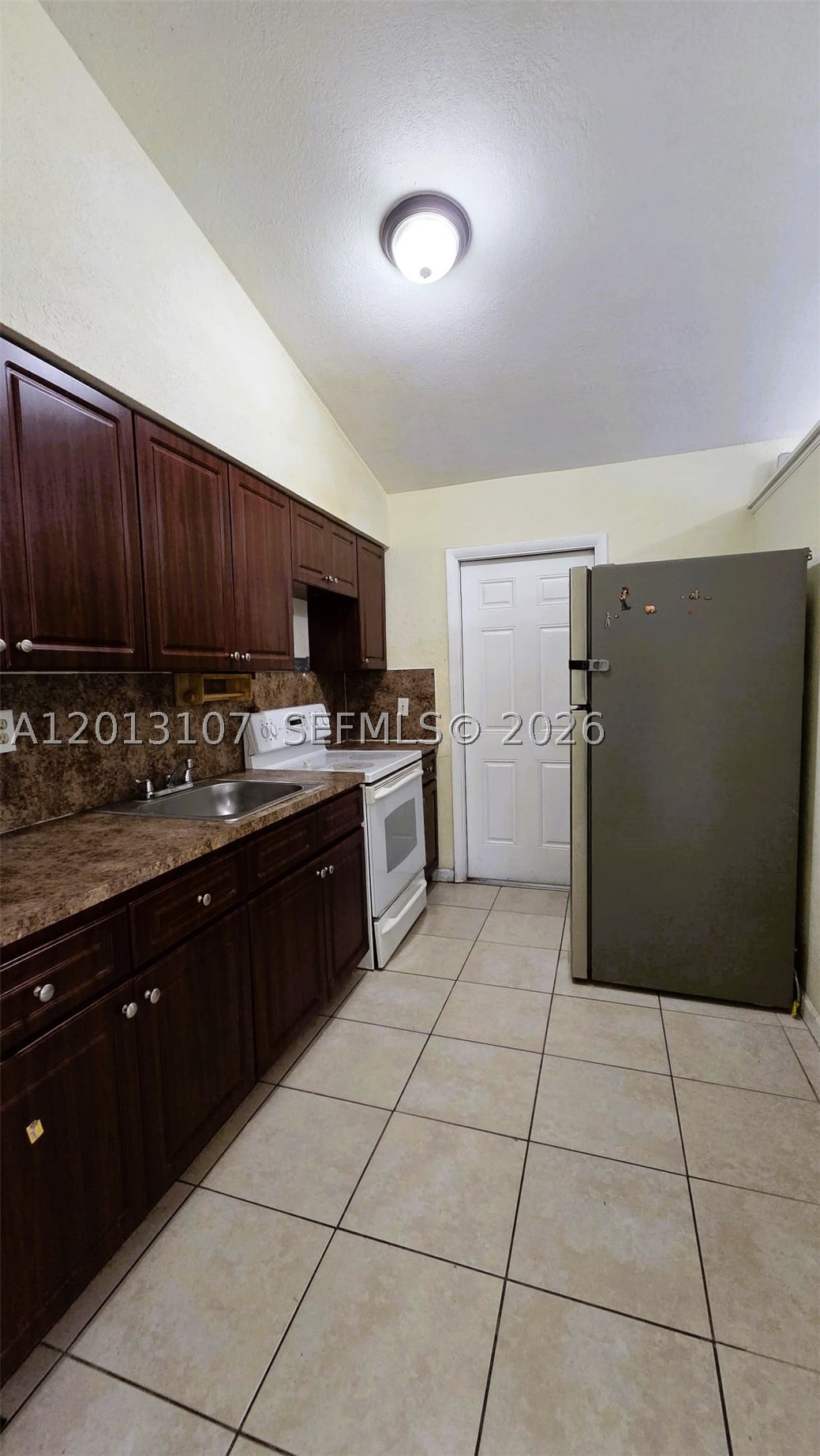 HIGH RIDGE PARK - Residential