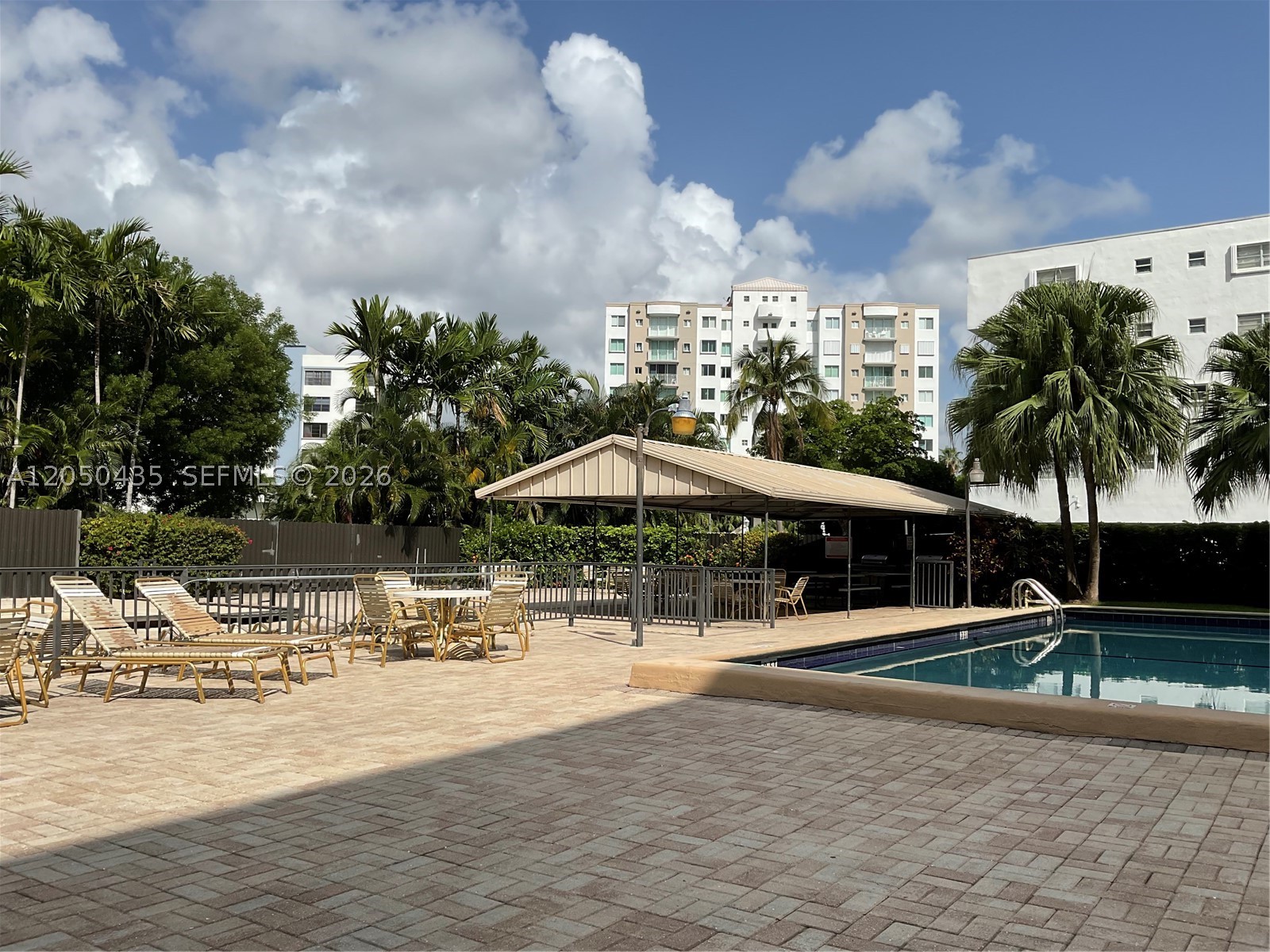 THE ISLES CONDO - Residential