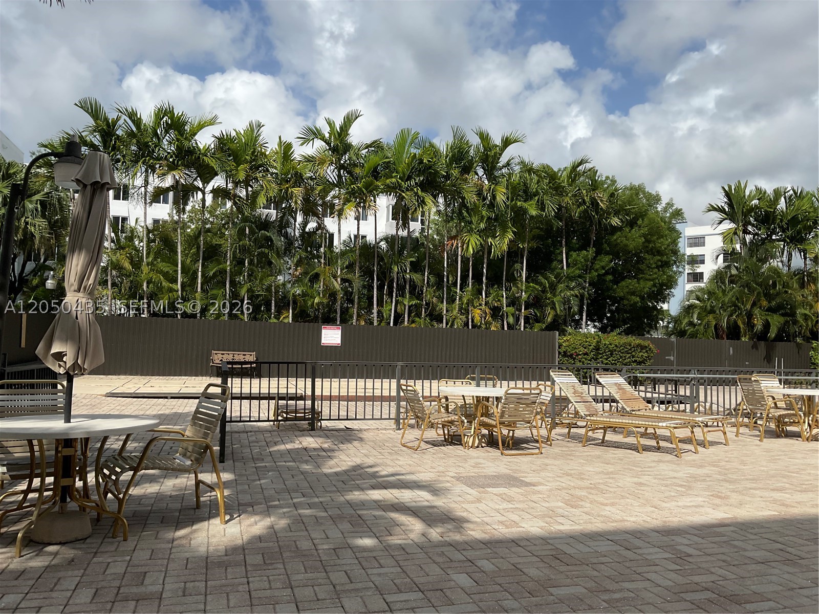 THE ISLES CONDO - Residential