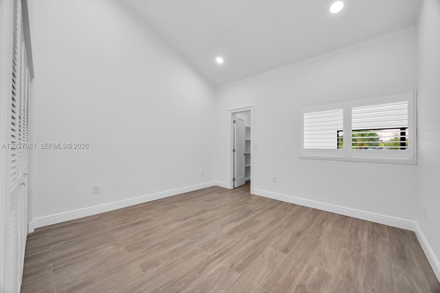 BANYANS OF SOUTH MIAMI CO - Residential Lease