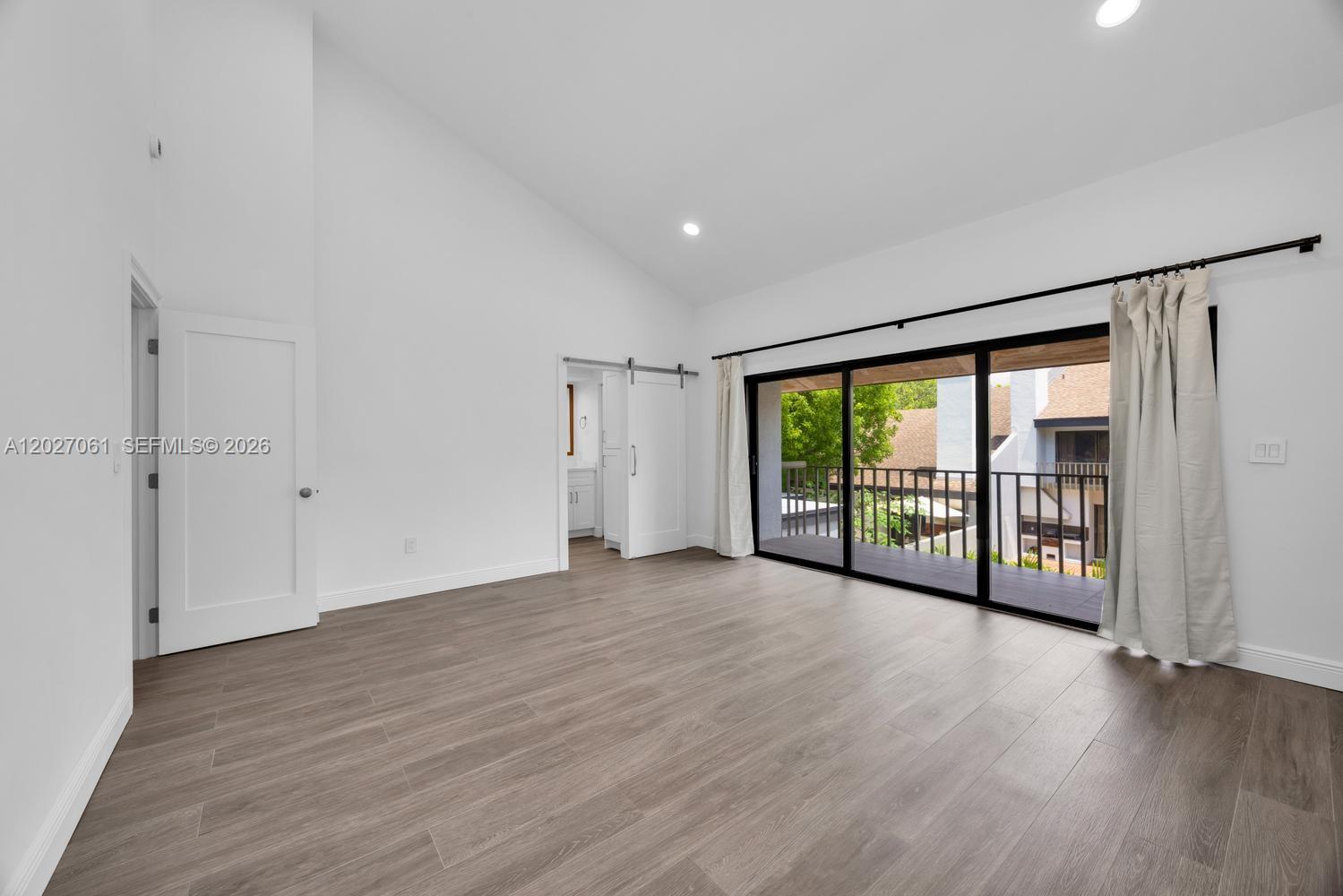 BANYANS OF SOUTH MIAMI CO - Residential Lease