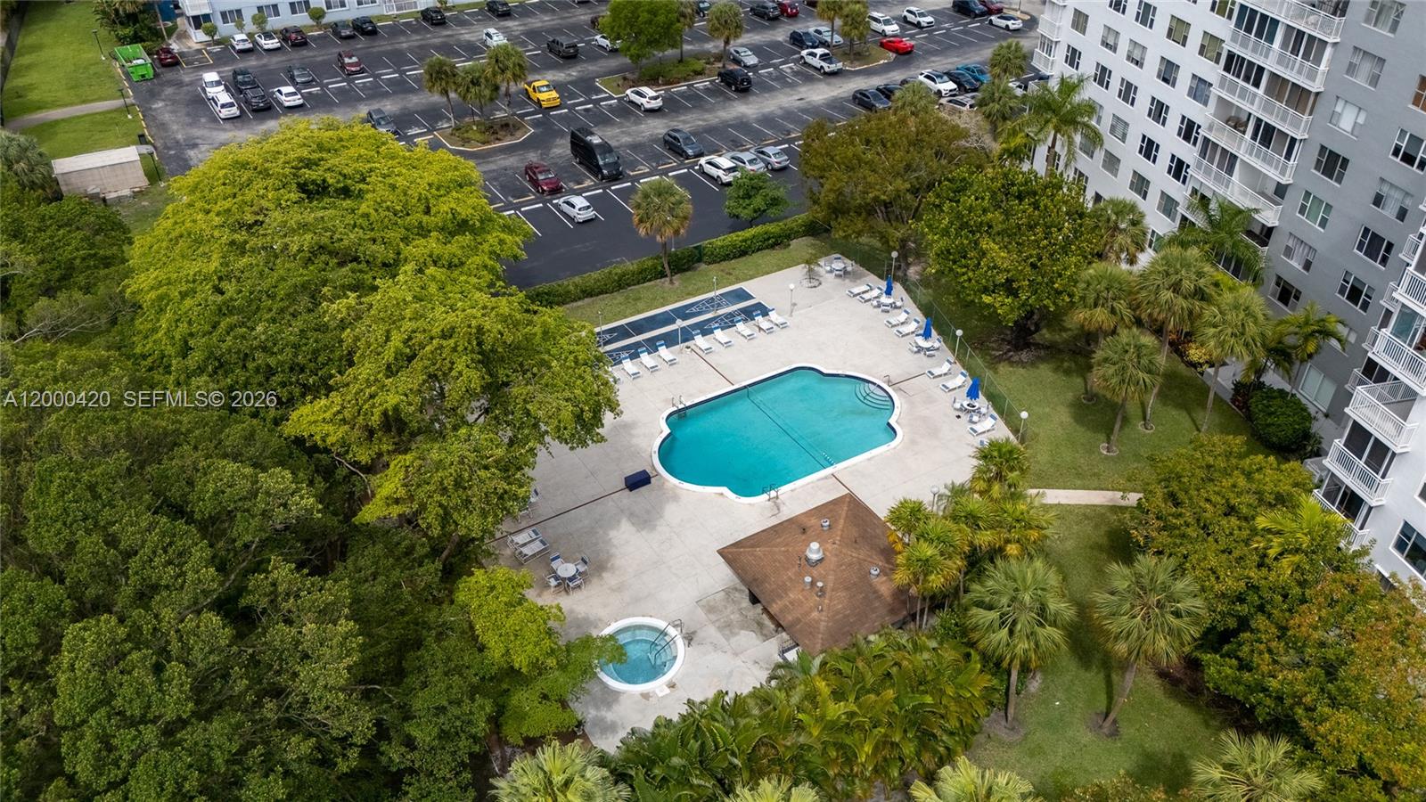 HILLCREST EAST NO 25 COND - Residential