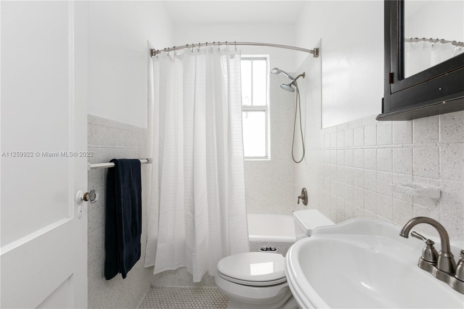 TAMIAMI HEIGHTS - Residential Lease