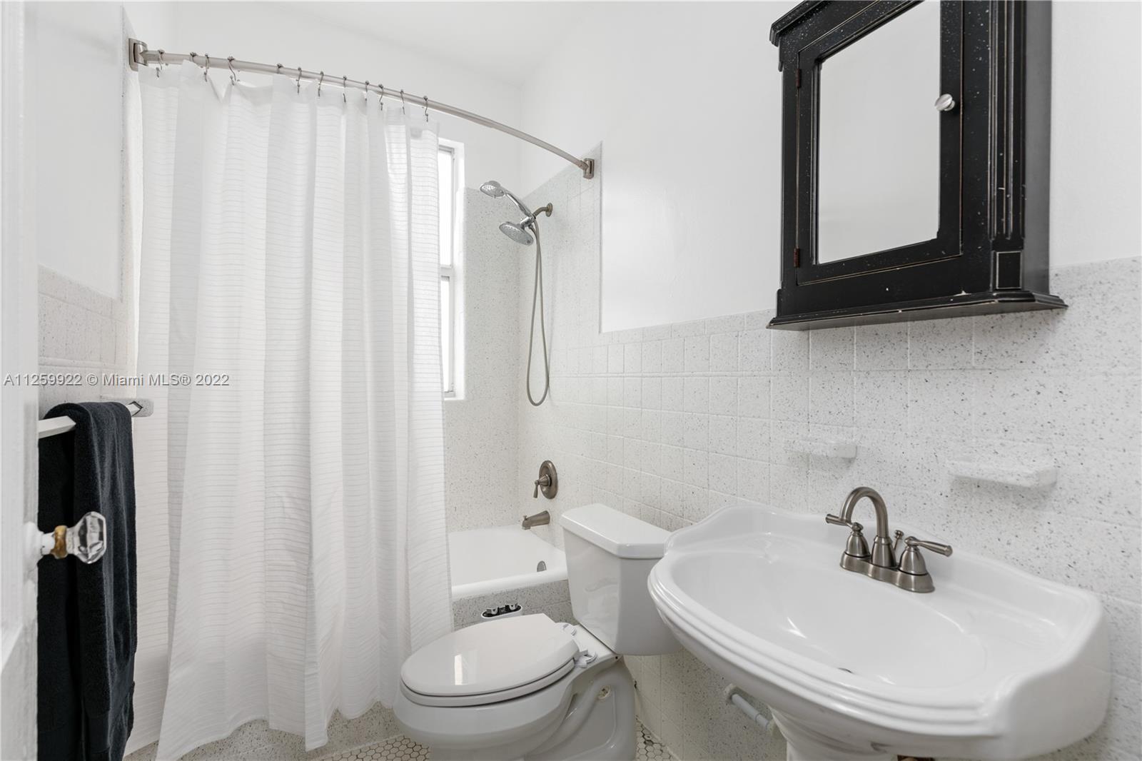 TAMIAMI HEIGHTS - Residential Lease