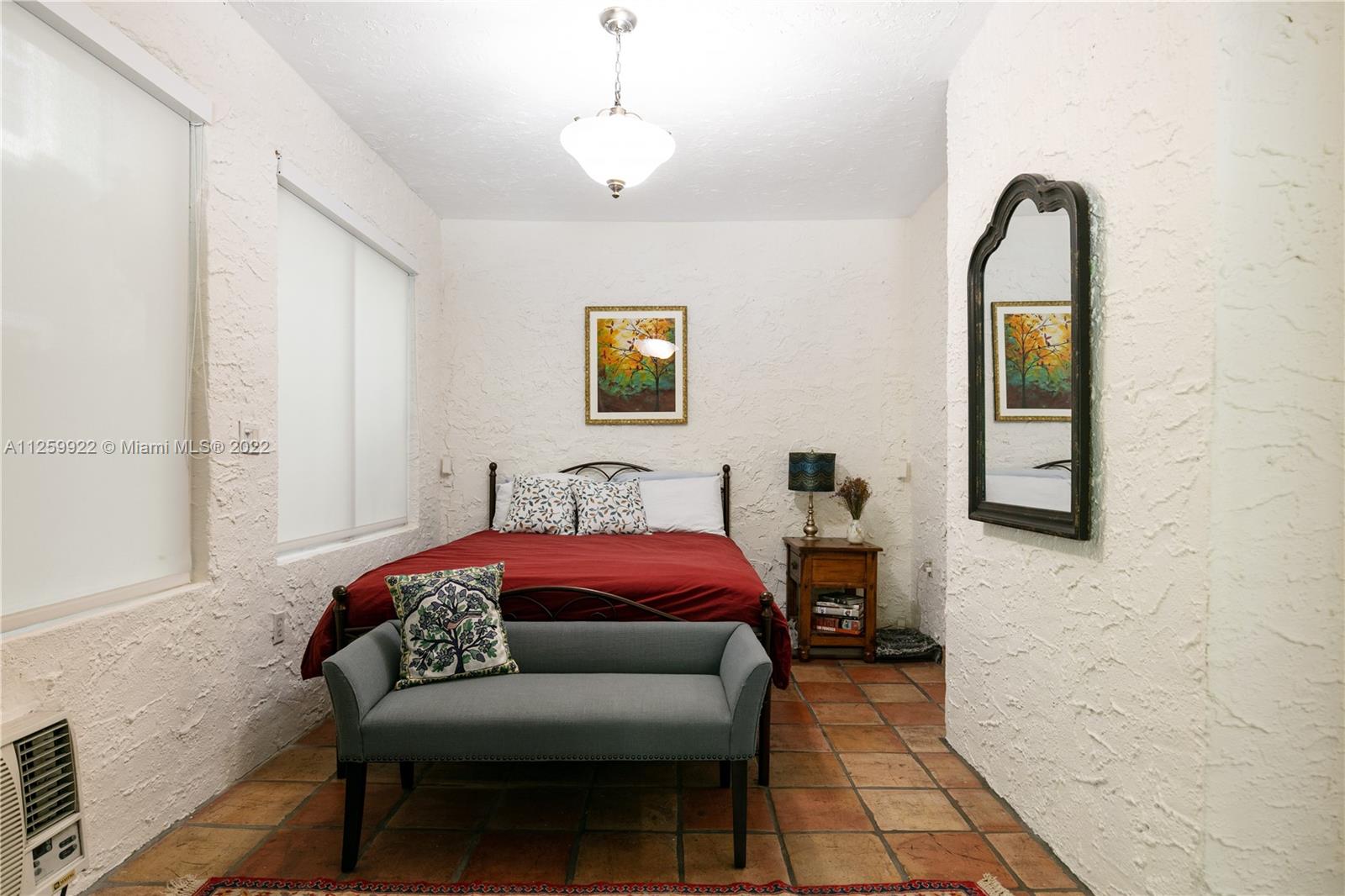 TAMIAMI HEIGHTS - Residential Lease