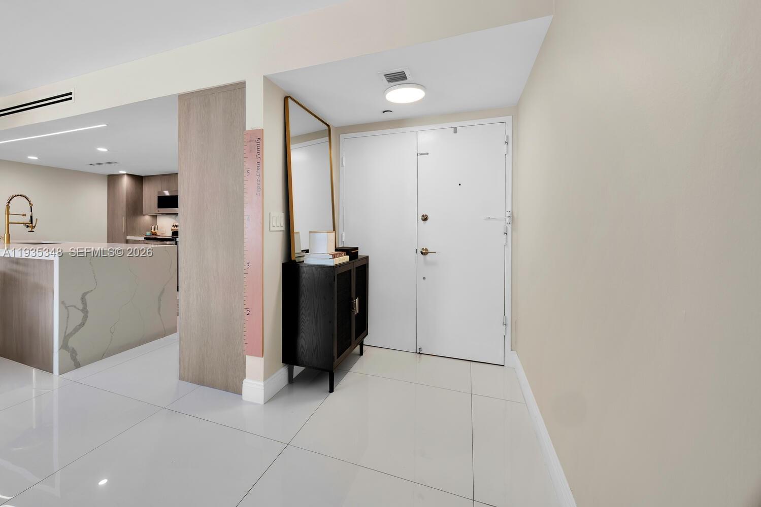 COMMODORE CLUB WEST CONDO - Residential