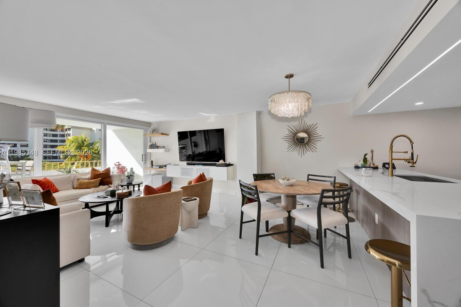 COMMODORE CLUB WEST CONDO - Residential