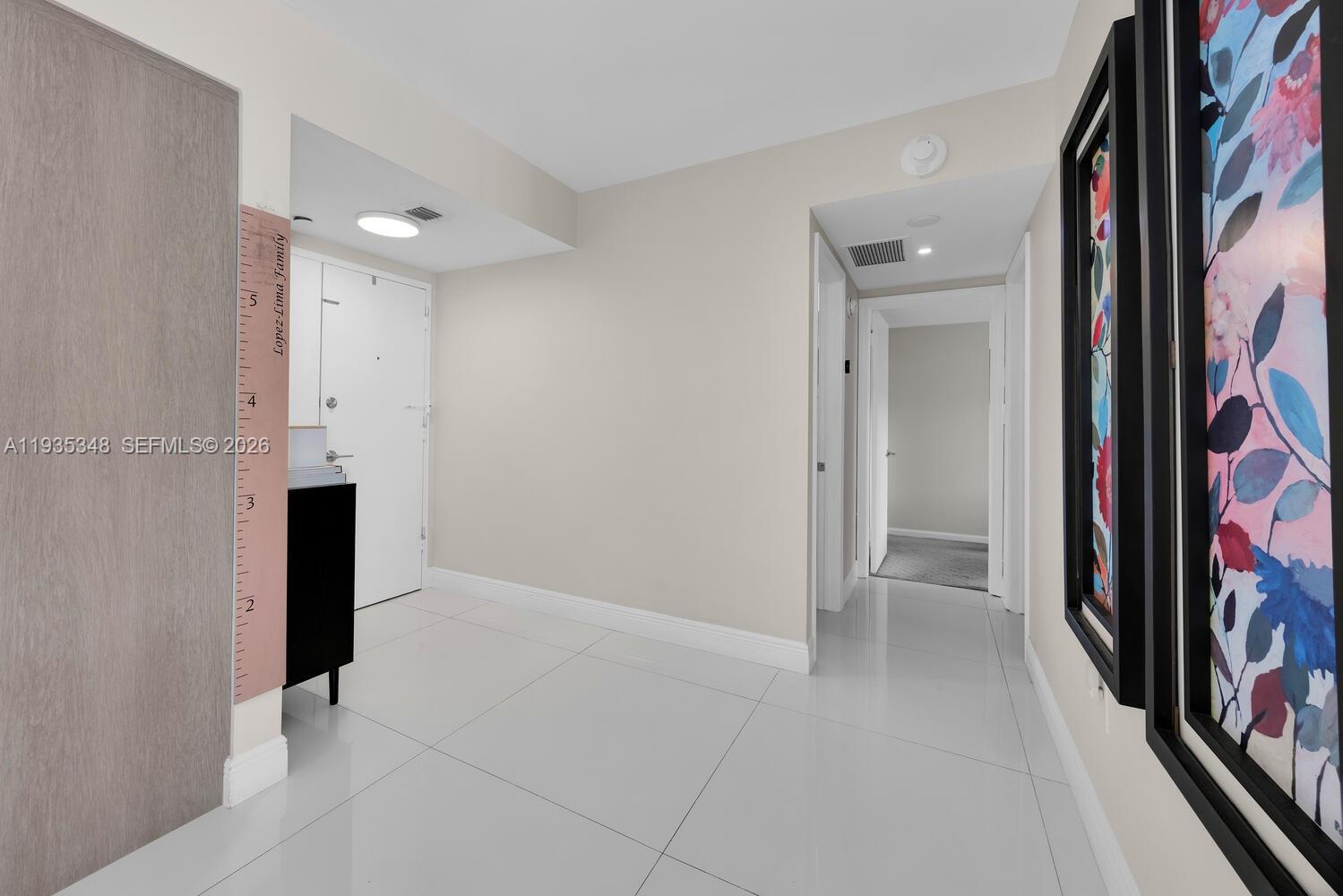 COMMODORE CLUB WEST CONDO - Residential