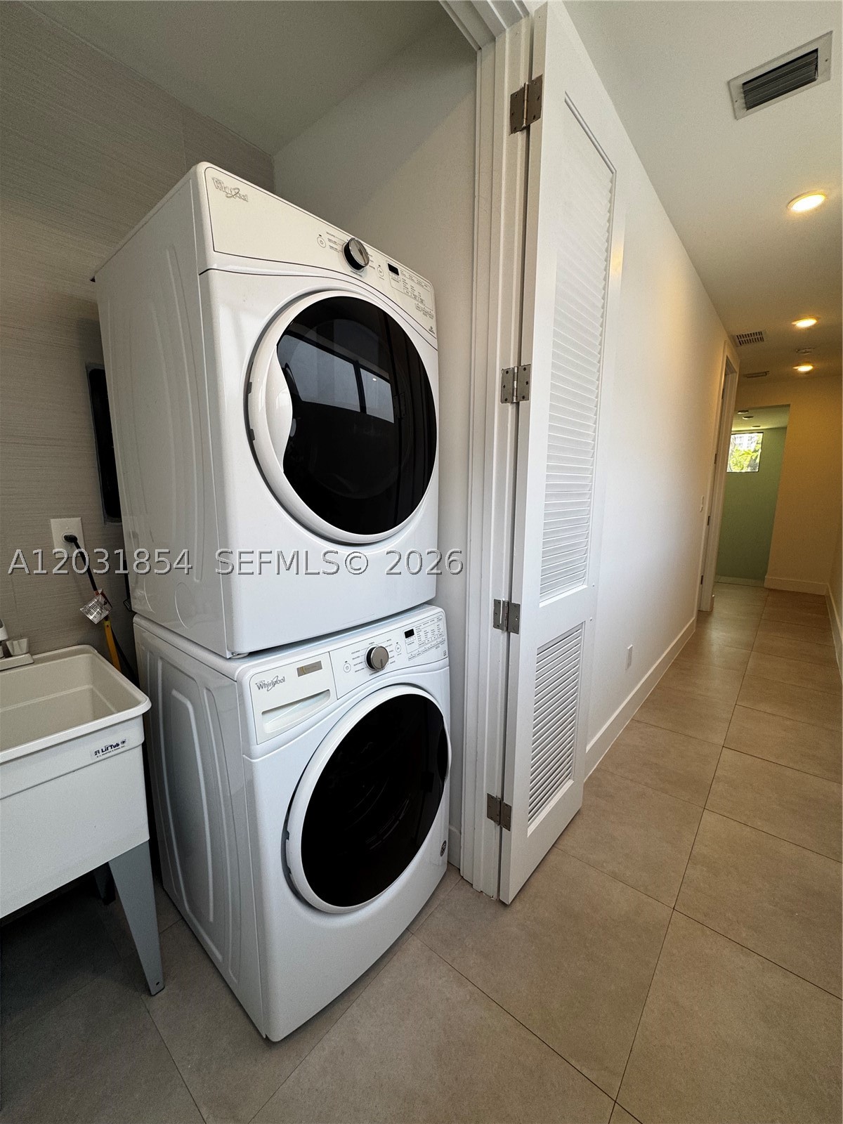KARNAT SUB - Residential Lease