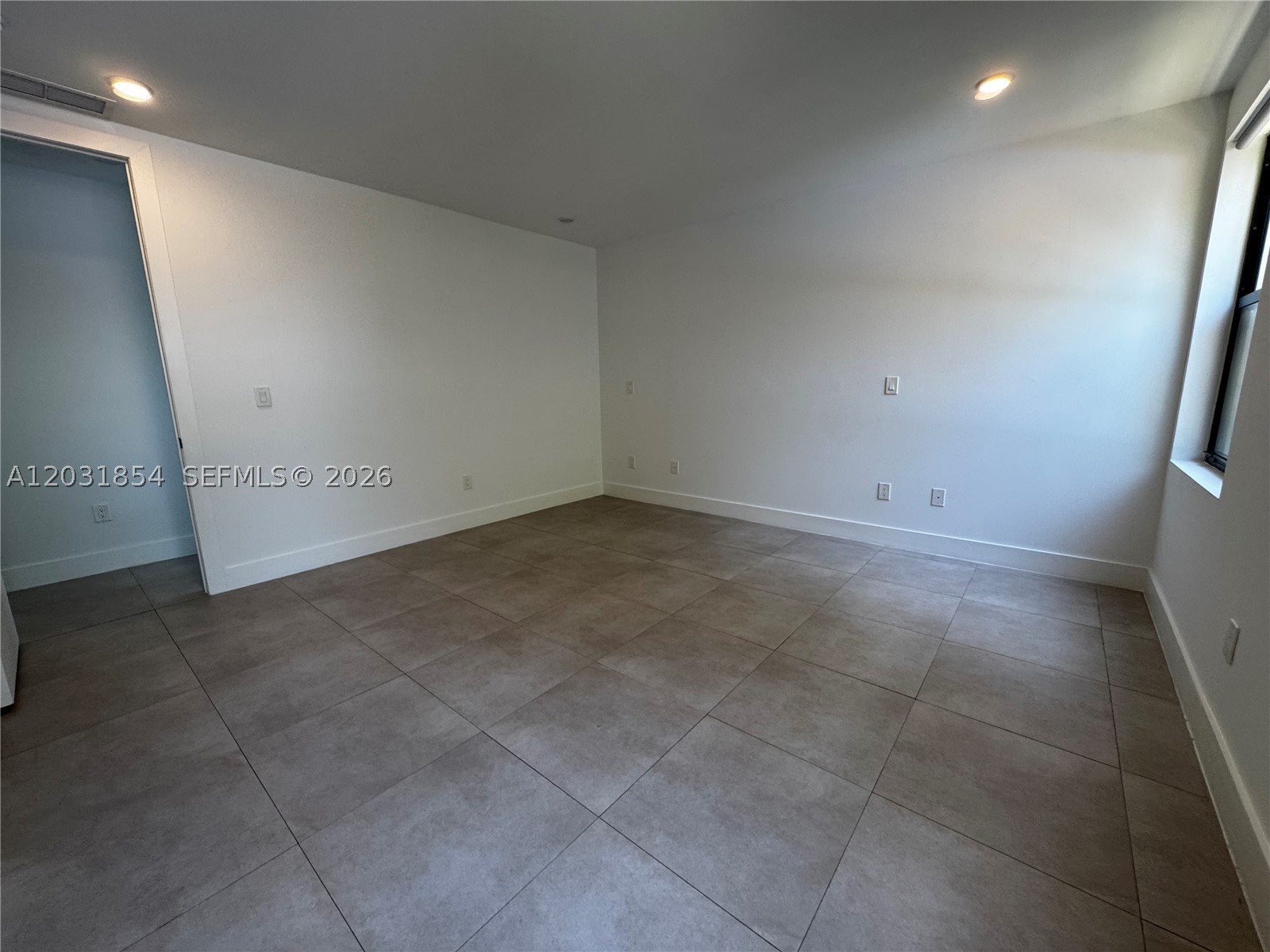 KARNAT SUB - Residential Lease