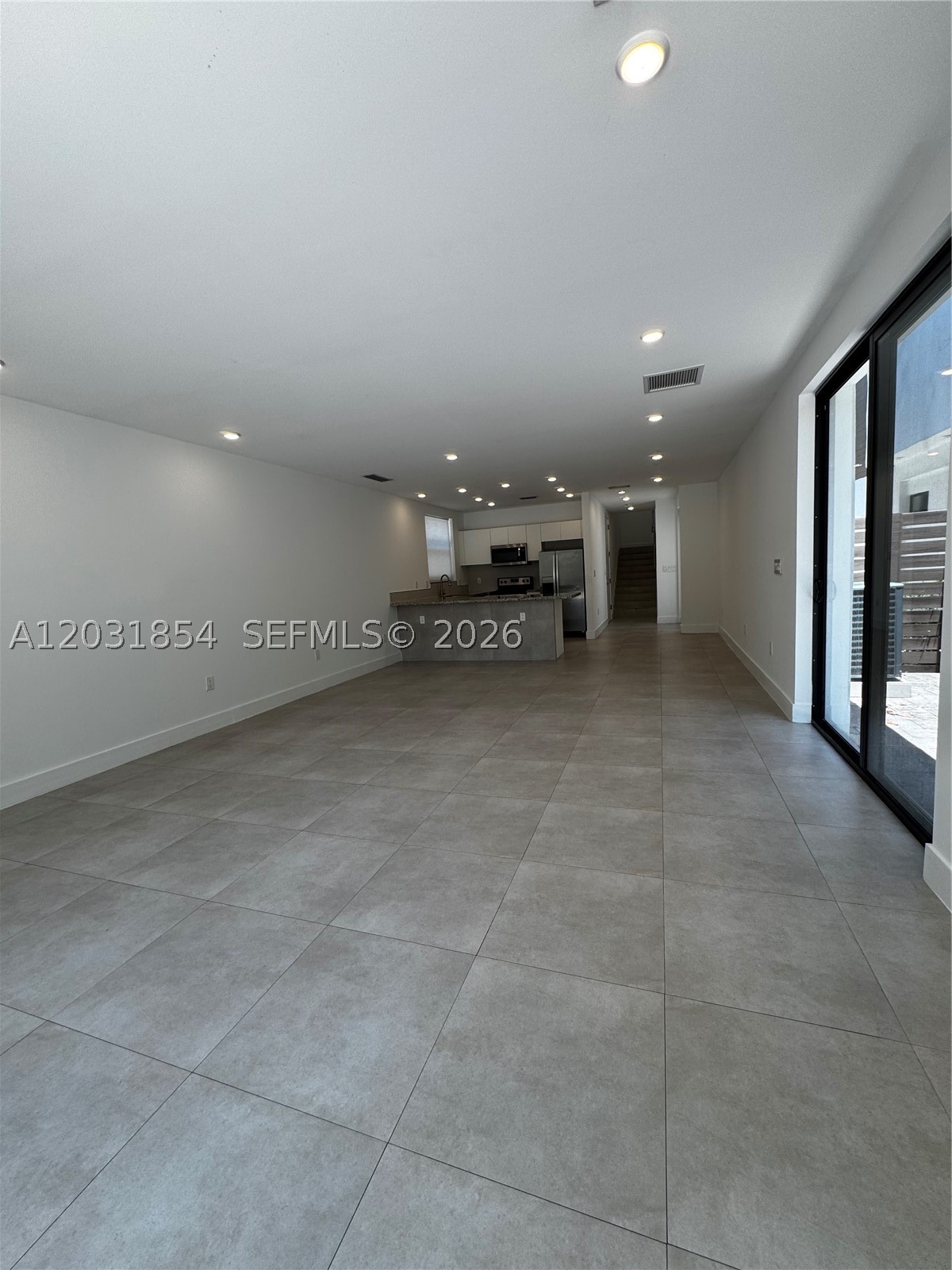 KARNAT SUB - Residential Lease