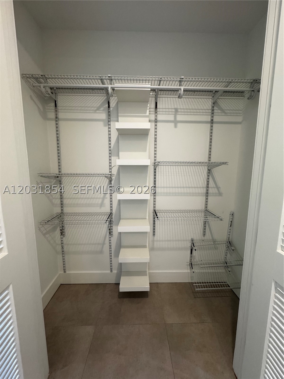 KARNAT SUB - Residential Lease