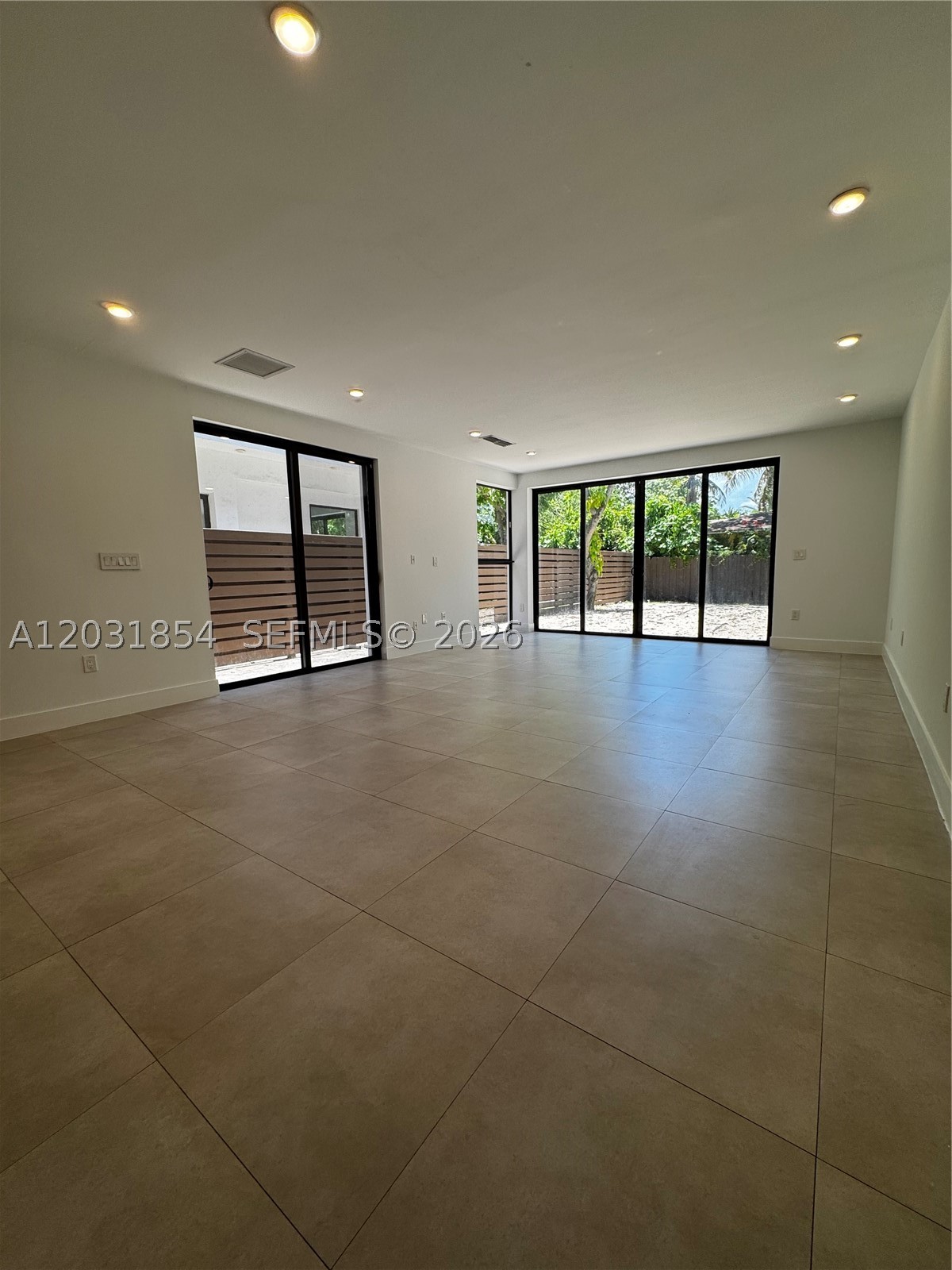 KARNAT SUB - Residential Lease