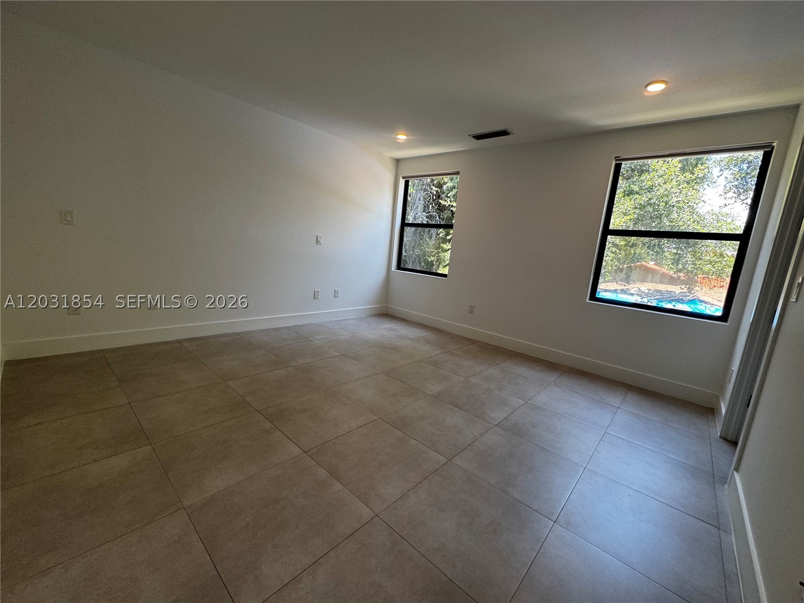KARNAT SUB - Residential Lease