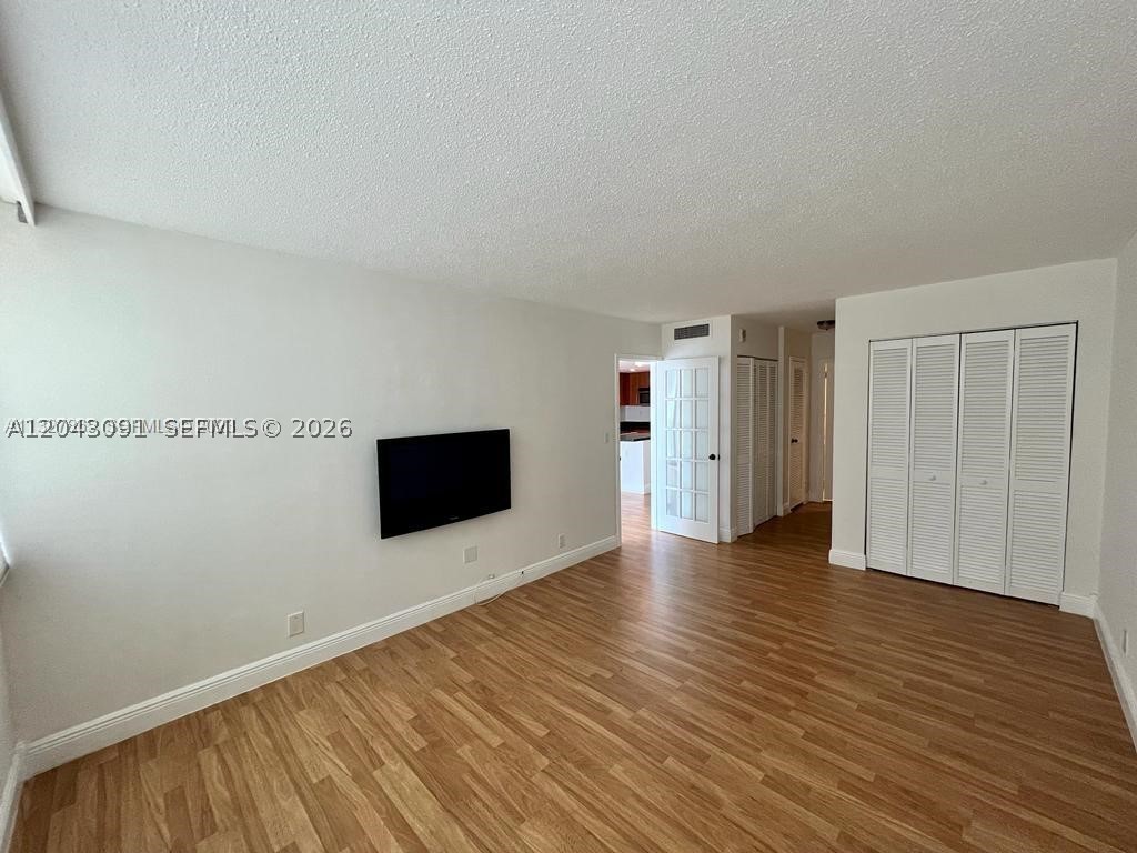 PARKER PLAZA CONDO ESTATE - Residential Lease